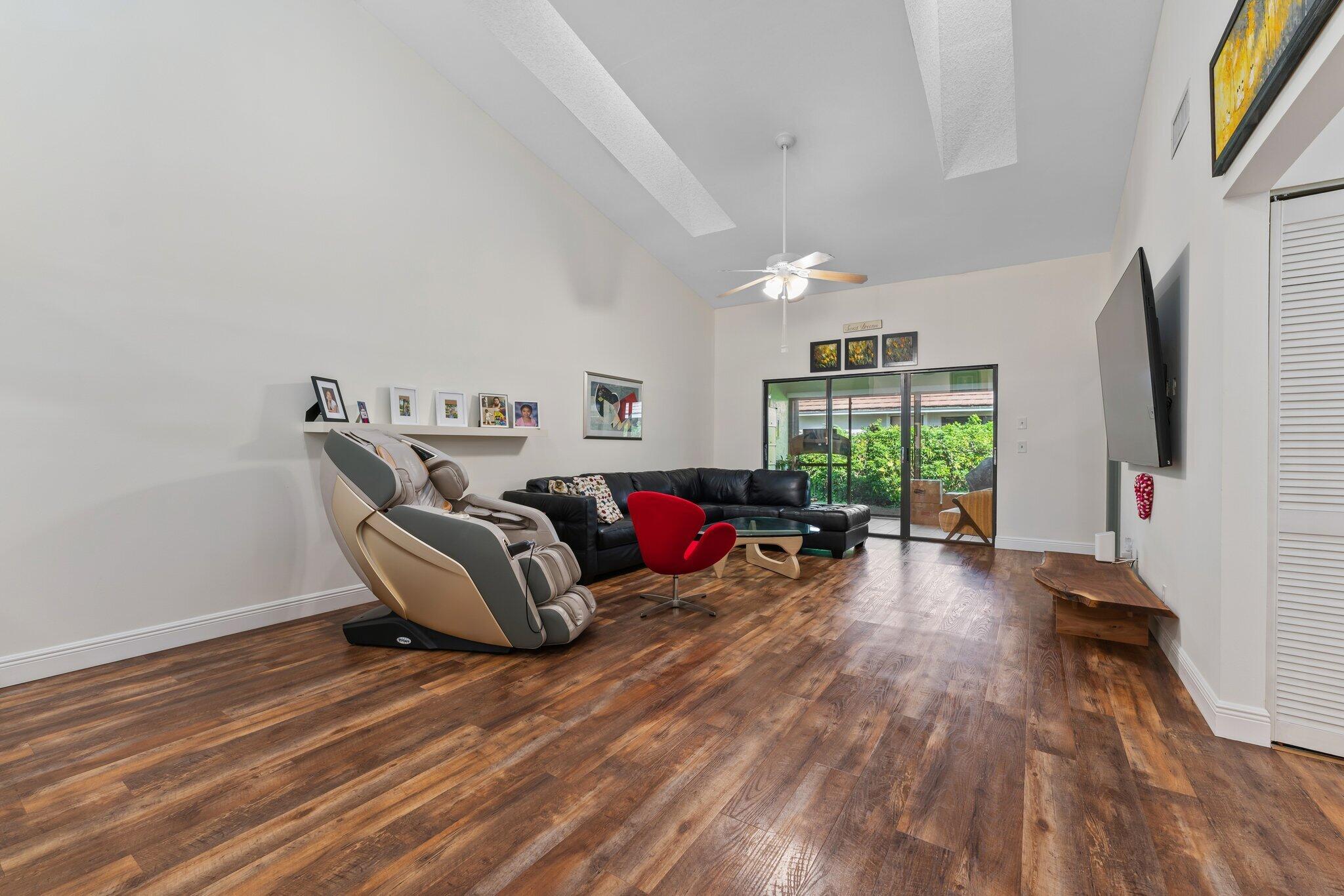801 Kintyre Court