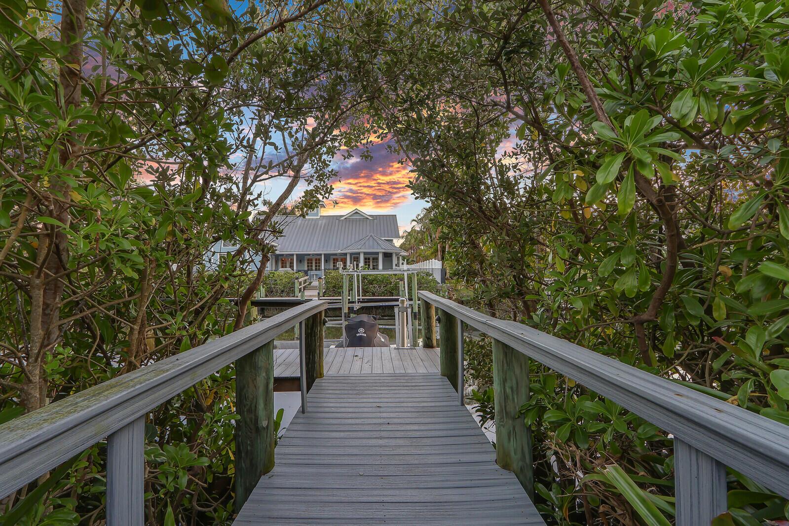 2818 Old Cypress N
