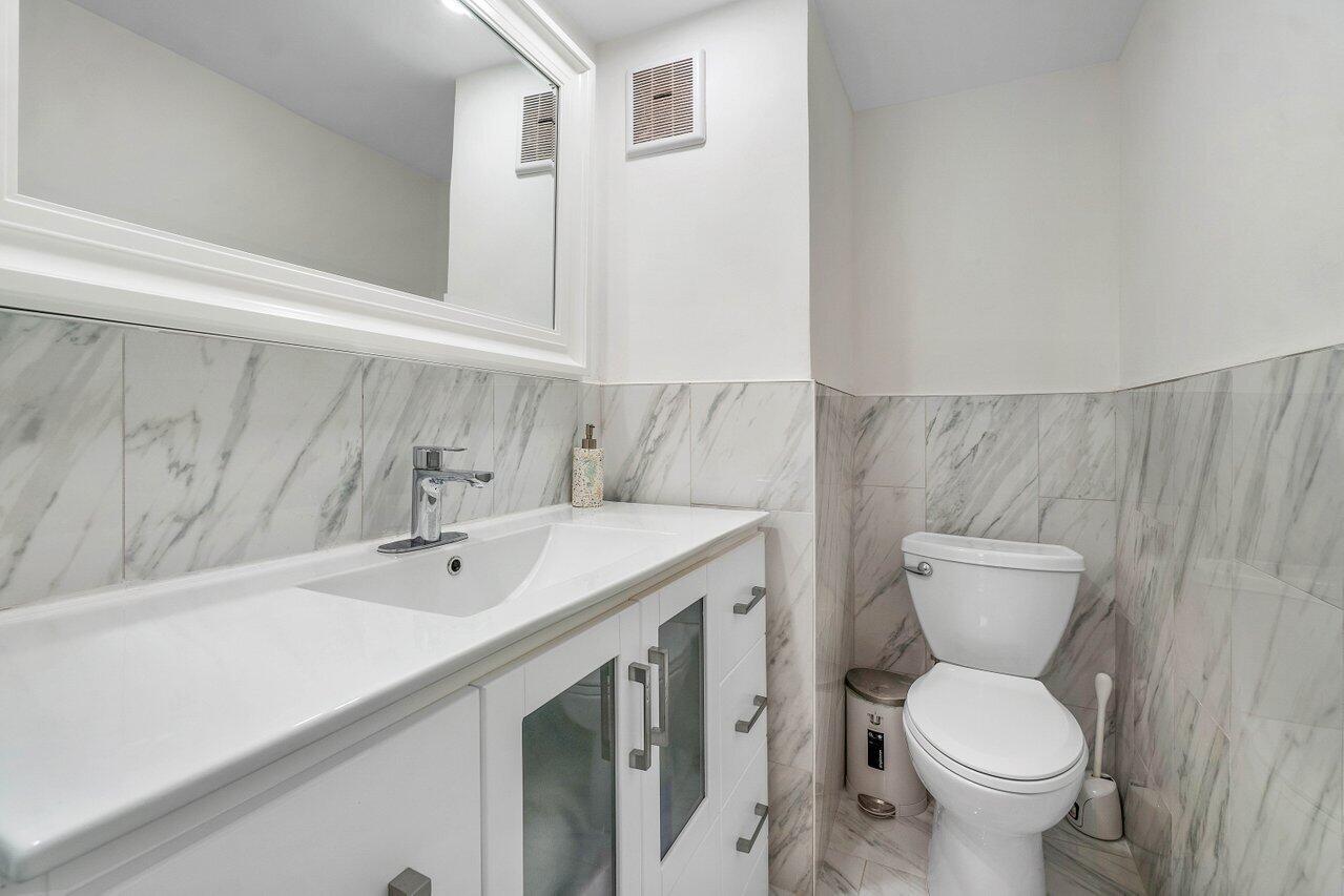 148 Yacht Club Drive 11