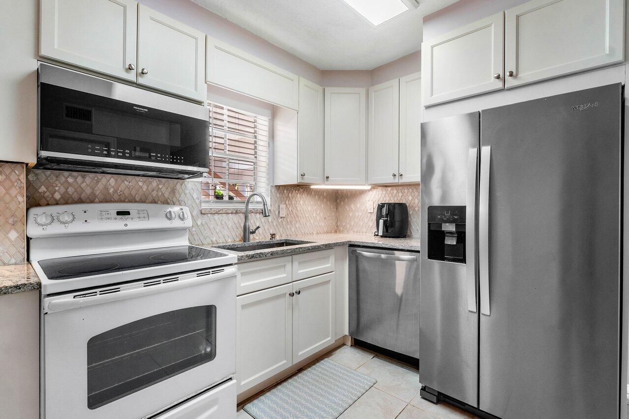 148 Yacht Club Drive 11