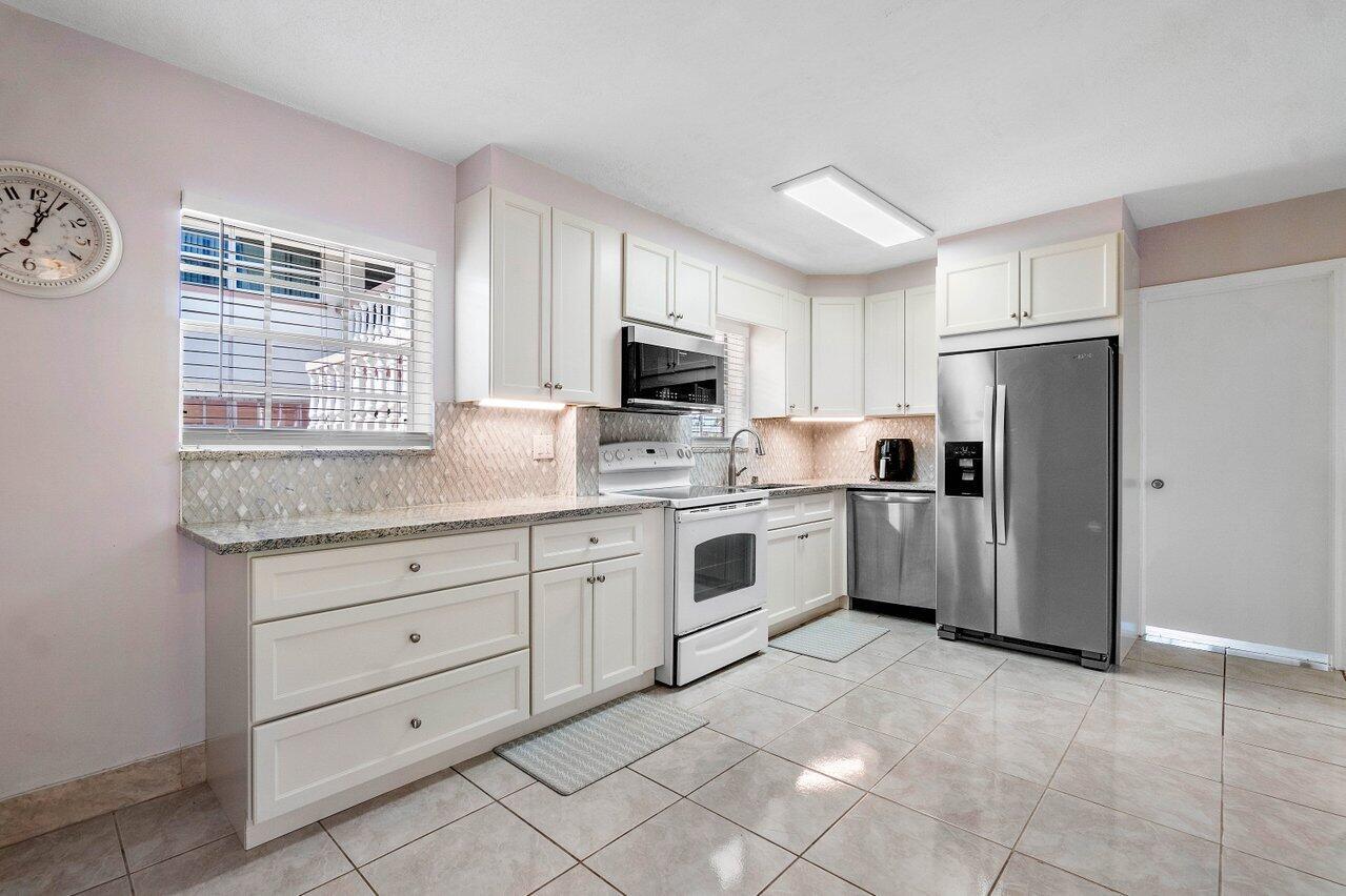 148 Yacht Club Drive 11