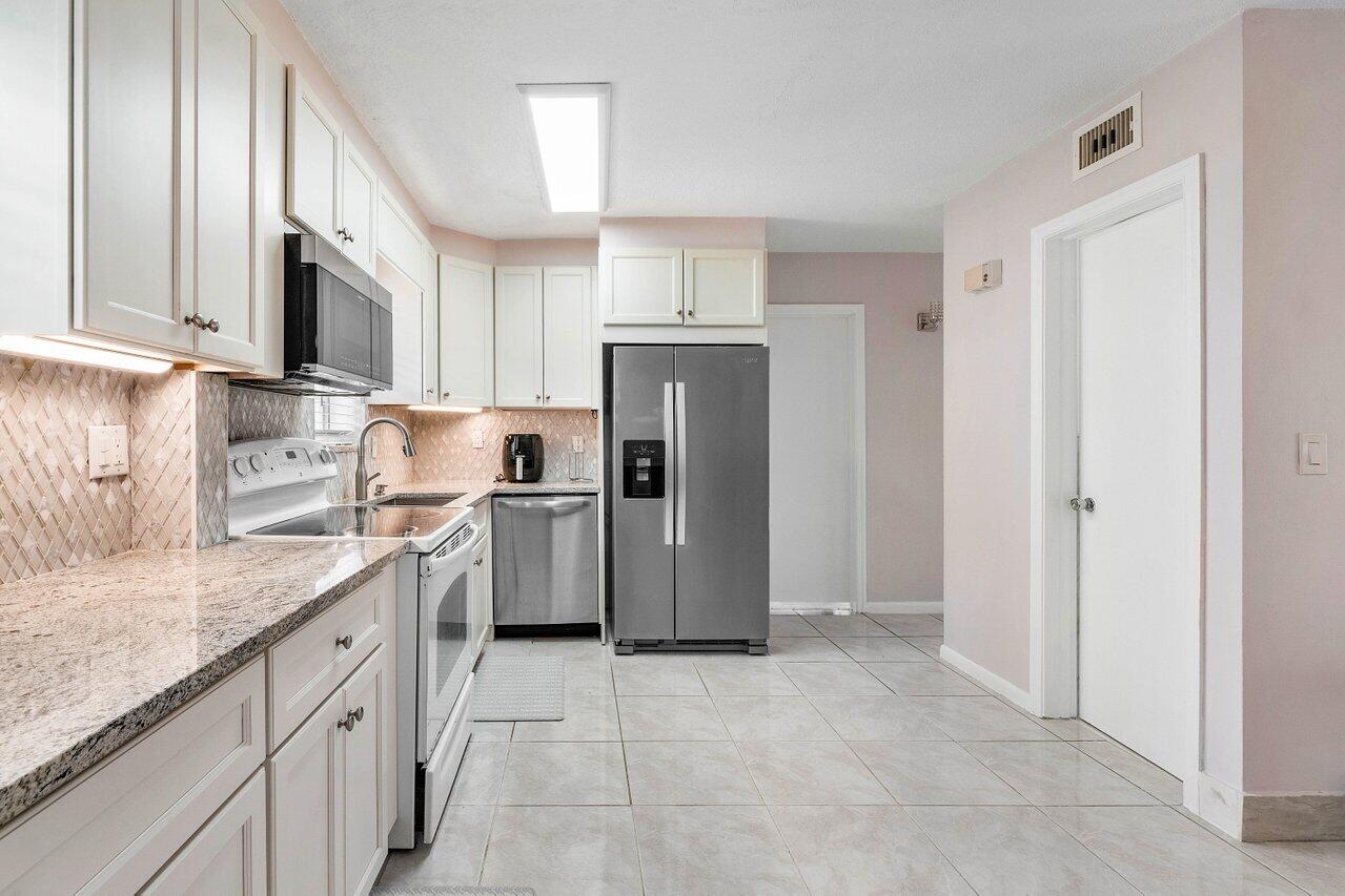 148 Yacht Club Drive 11