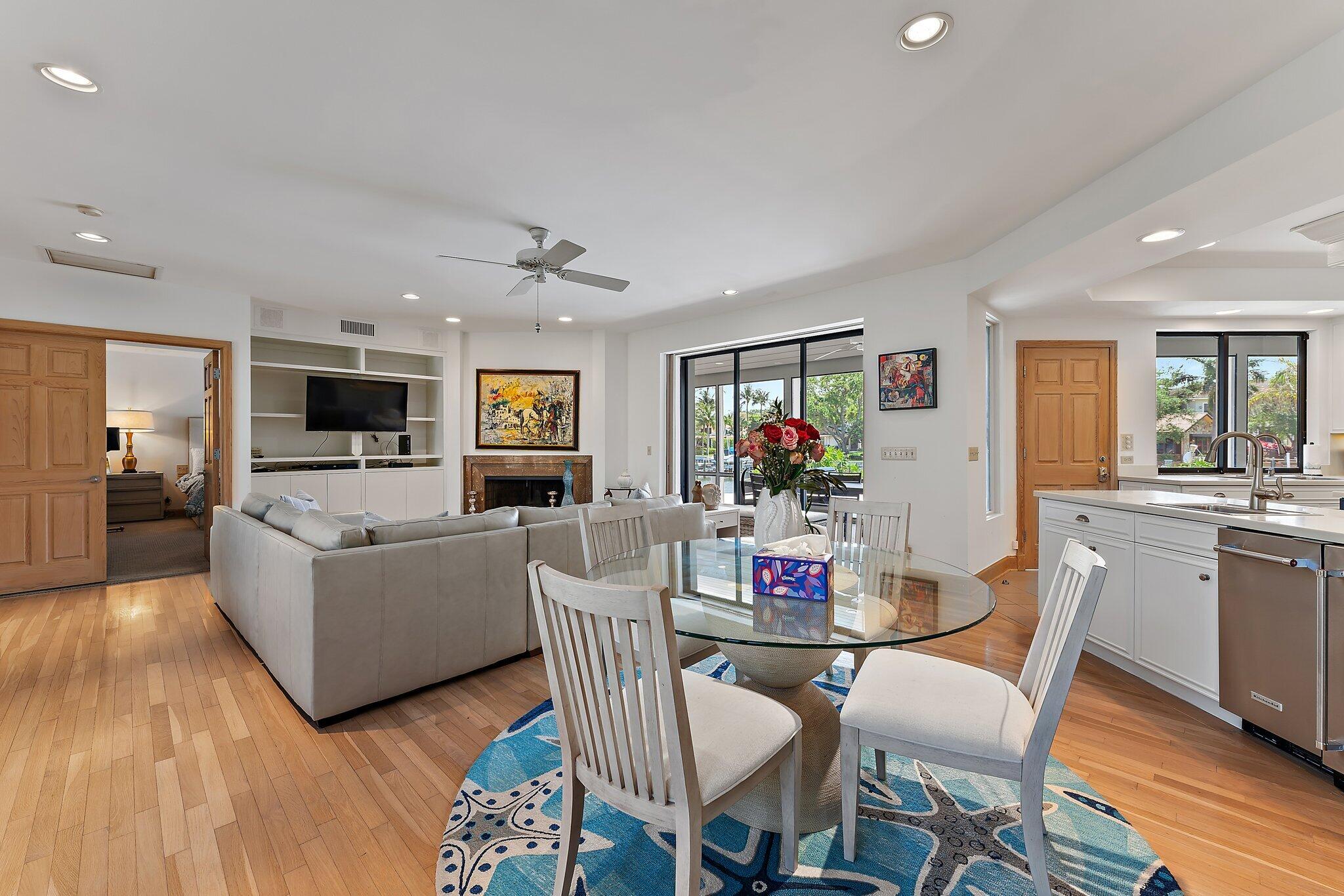 1454 Point Way