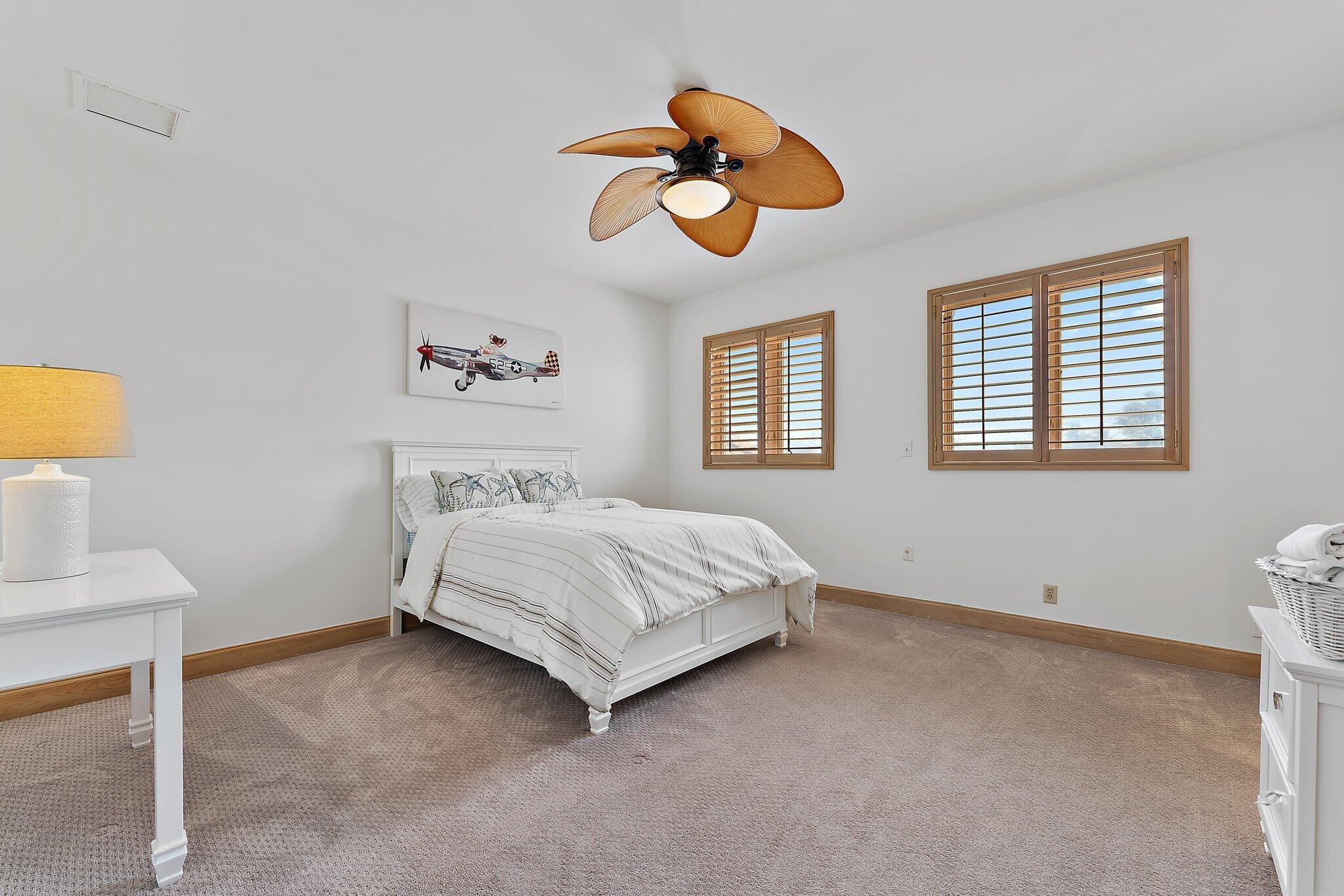 1454 Point Way