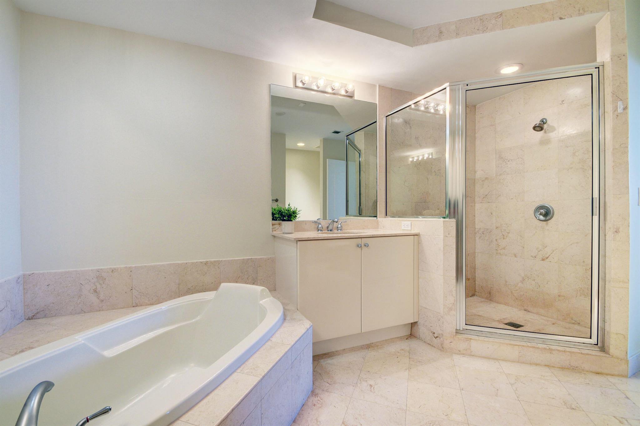 801 S Olive Avenue 1119