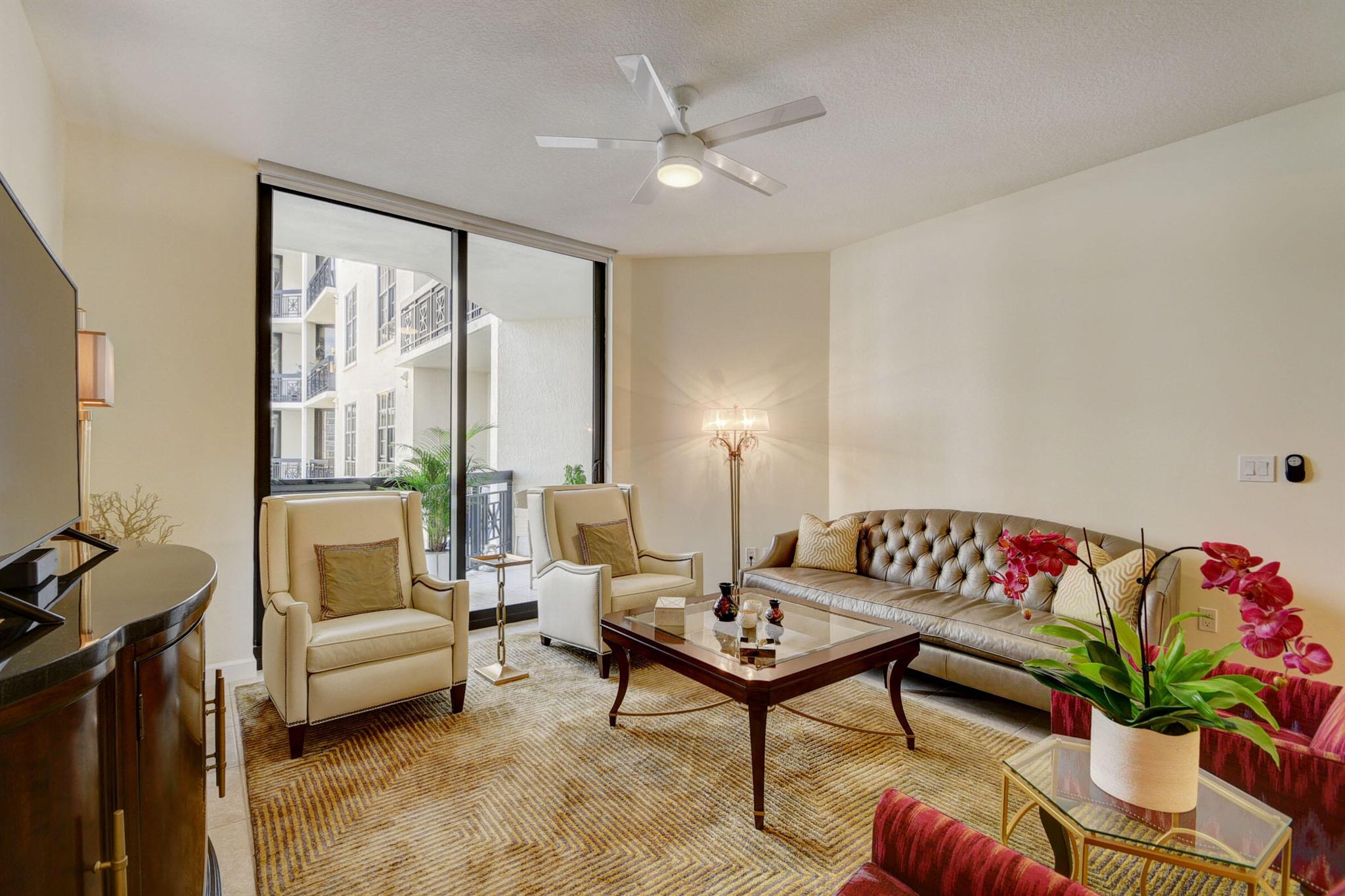 801 S Olive Avenue 1119