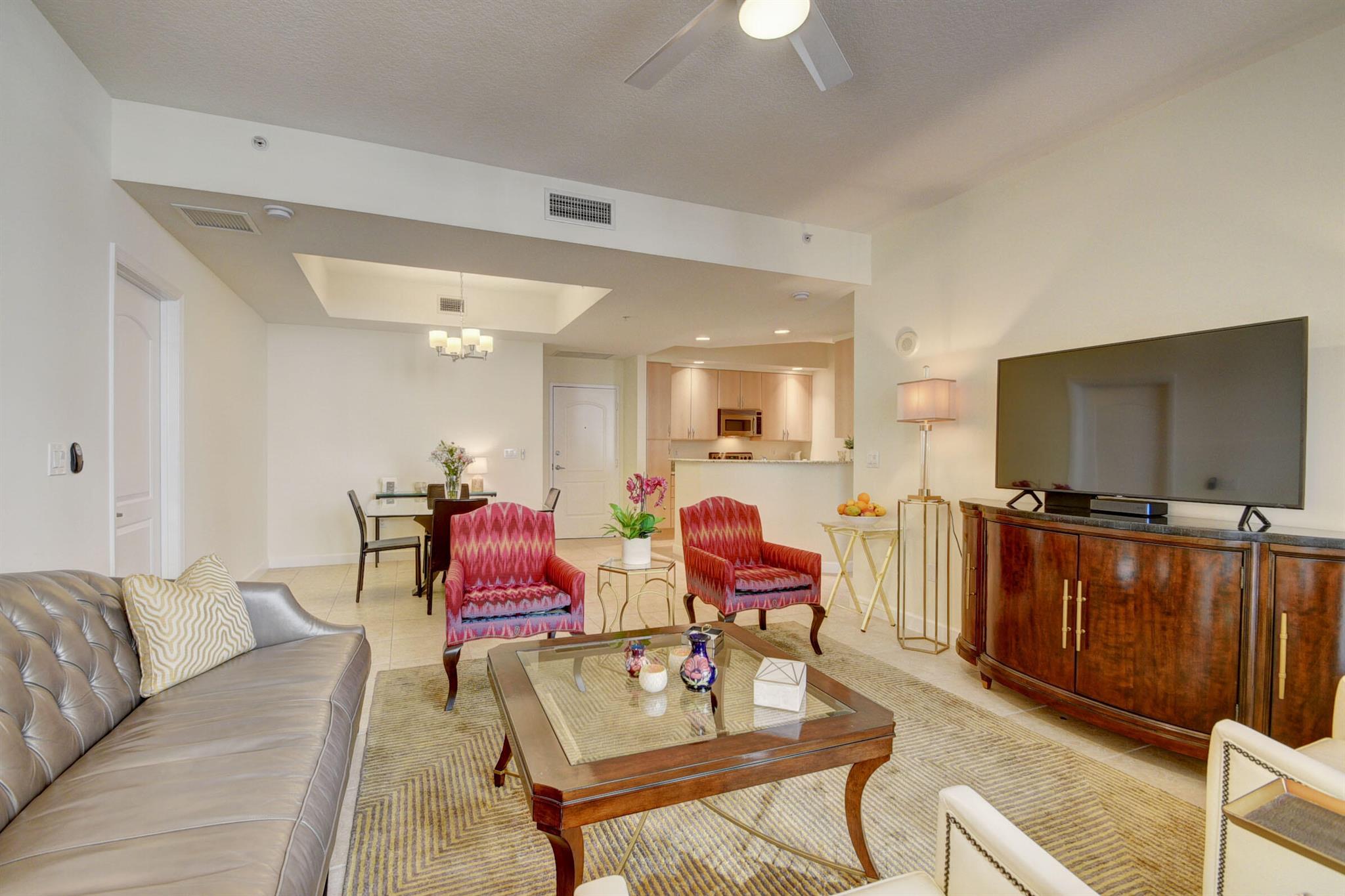 801 S Olive Avenue 1119