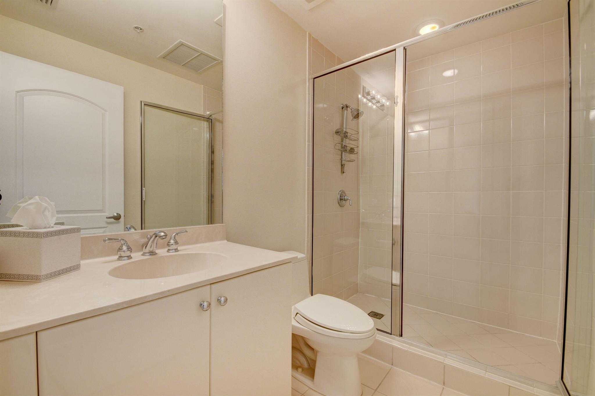 801 S Olive Avenue 1119