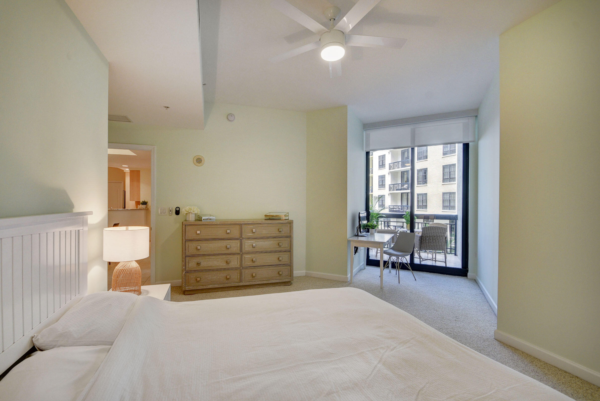 801 S Olive Avenue 1119