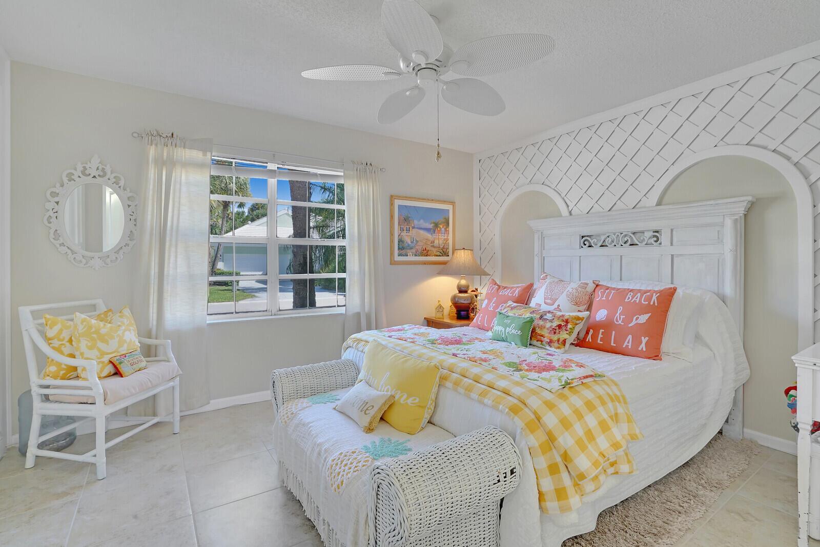 9112 Baybury Lane