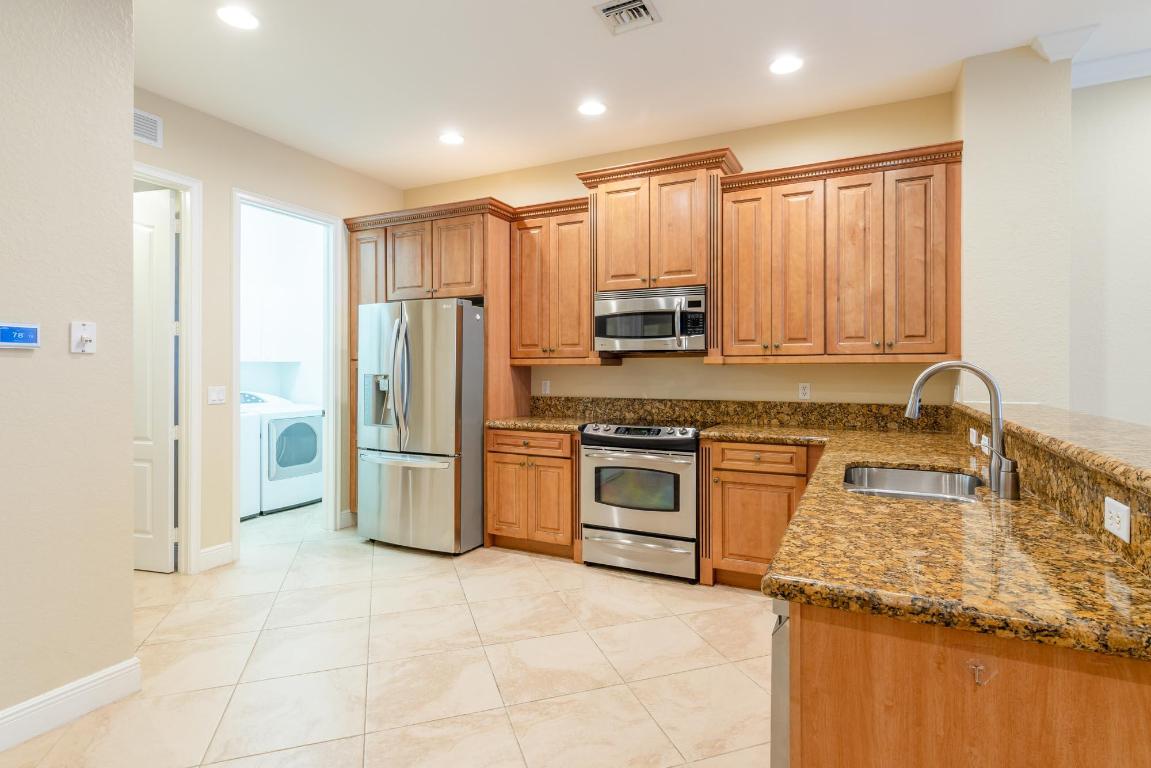 4803 Sawgrass Breeze Drive