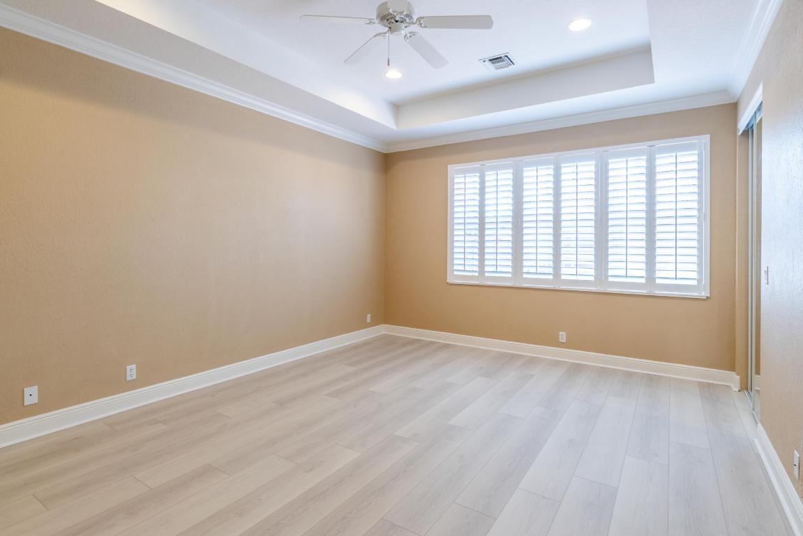 4803 Sawgrass Breeze Drive