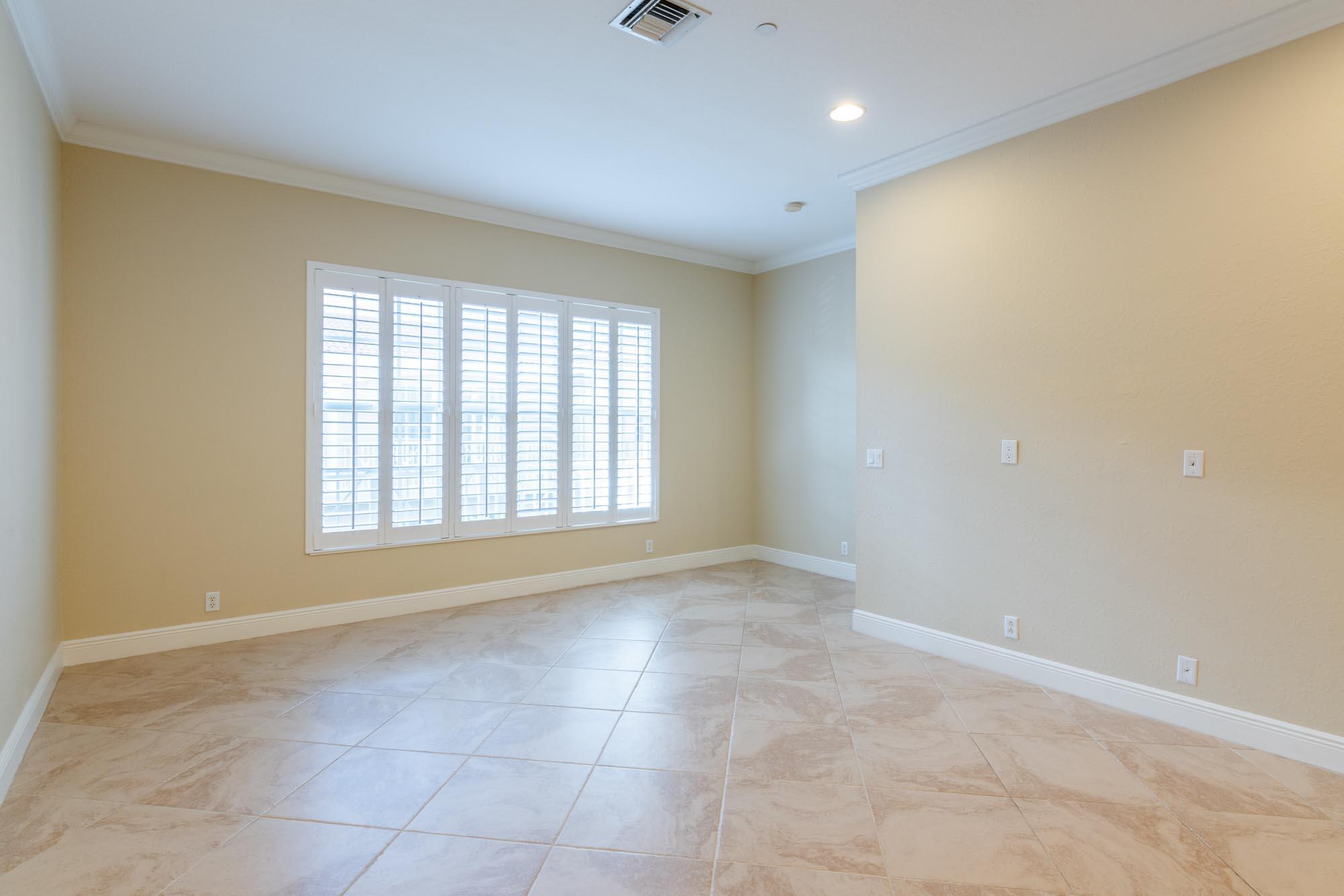 4803 Sawgrass Breeze Drive