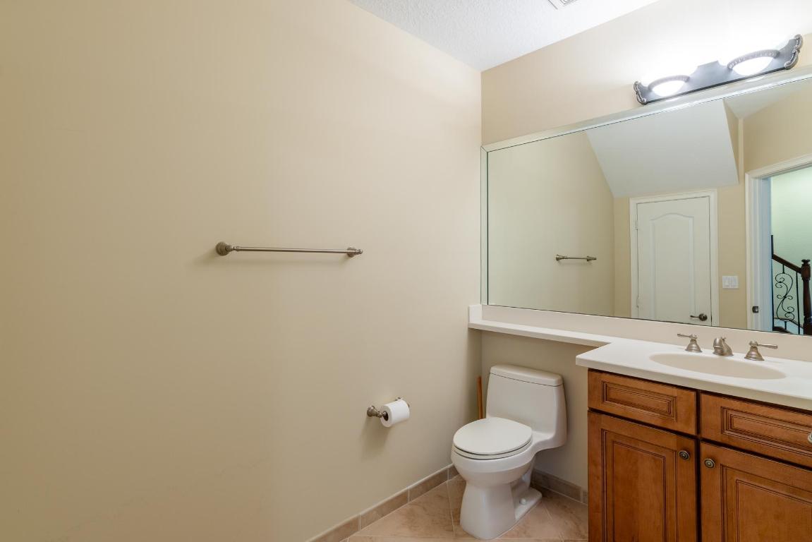 4803 Sawgrass Breeze Drive