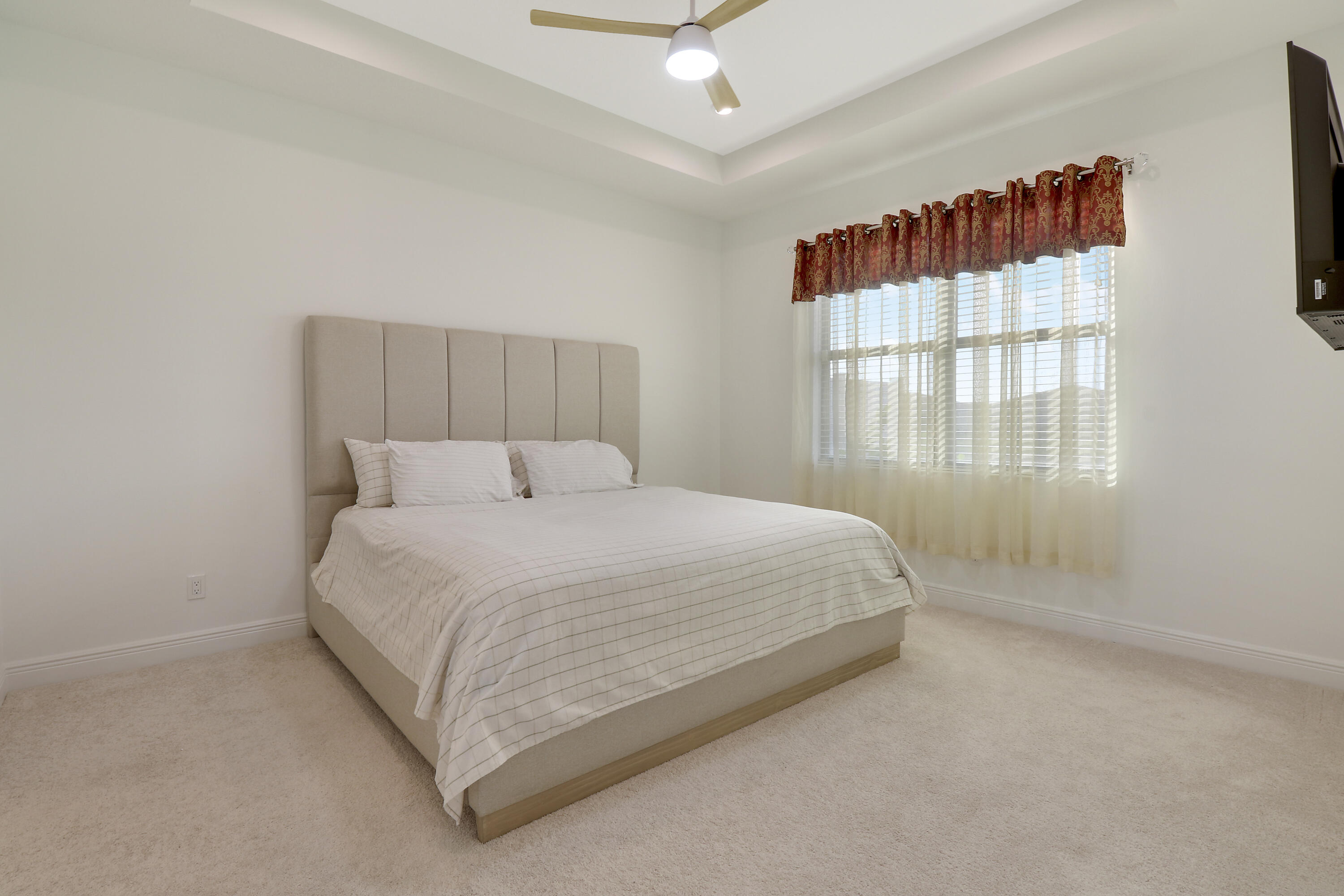 27051 SW Viterbo Way