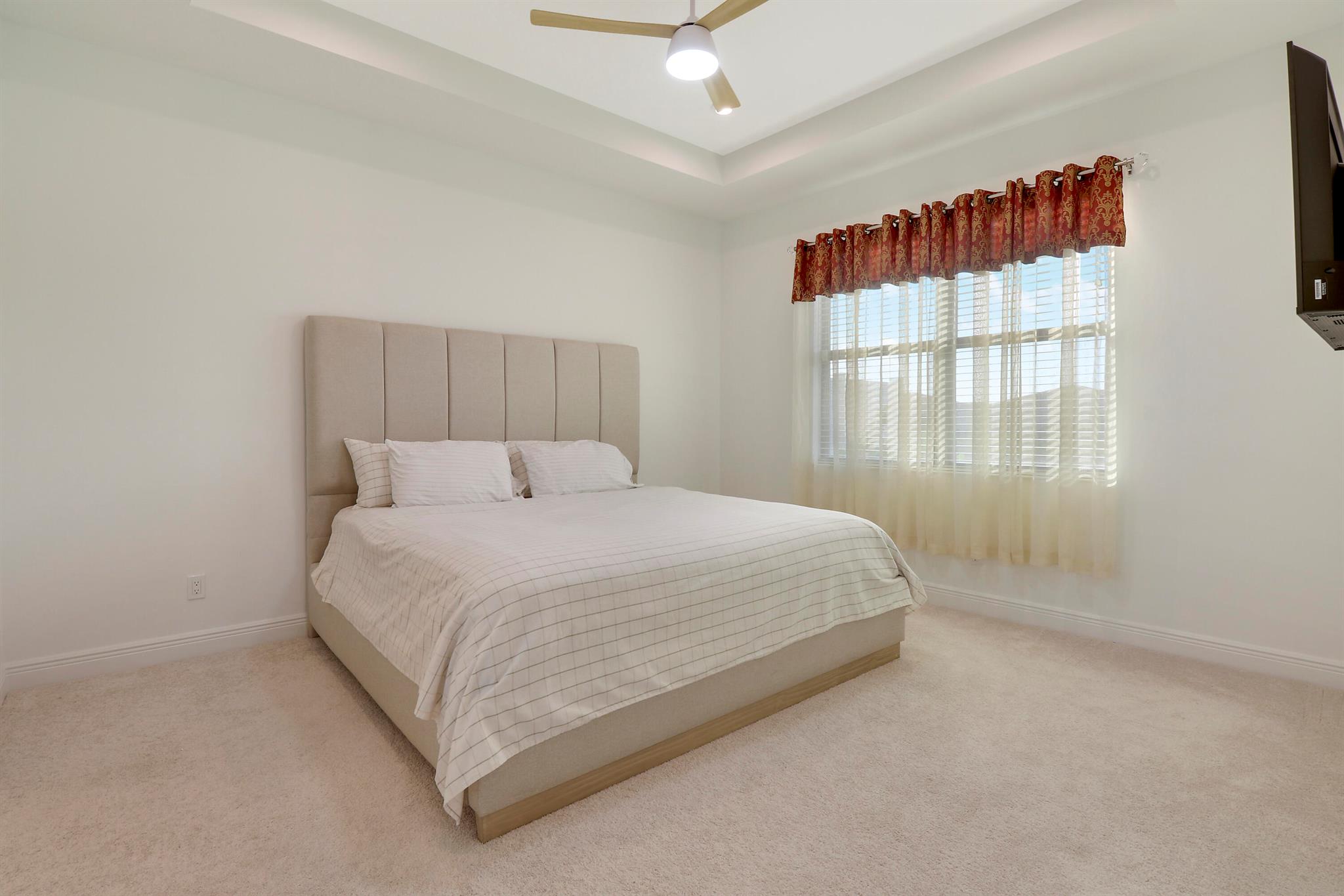 27051 SW Viterbo Way