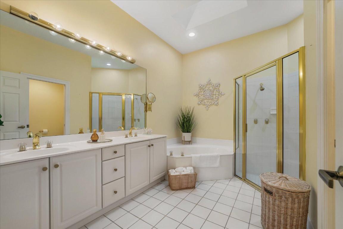 1106 Sand Drift Way A