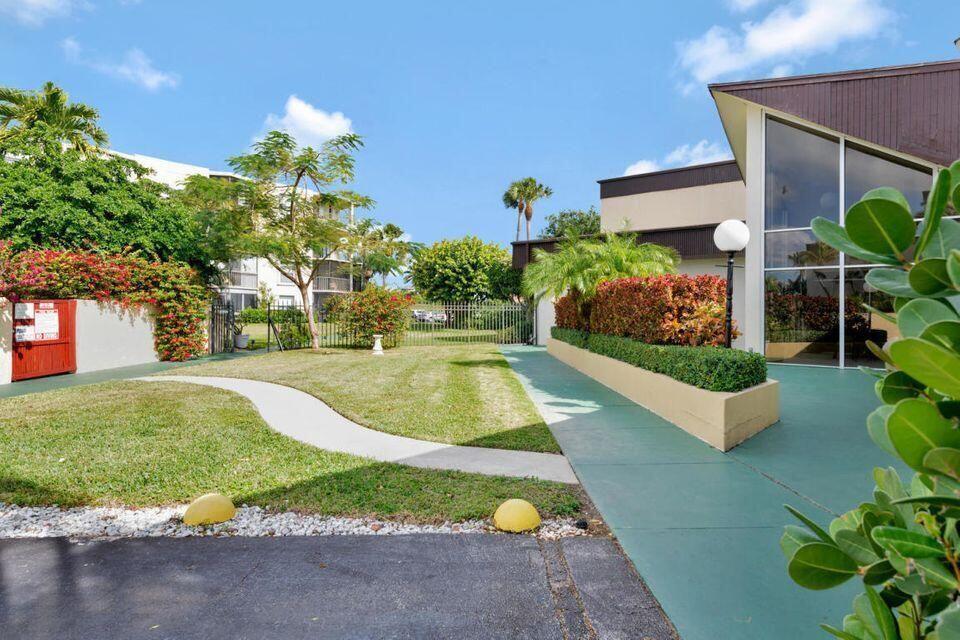 100 Waterway Drive S 407