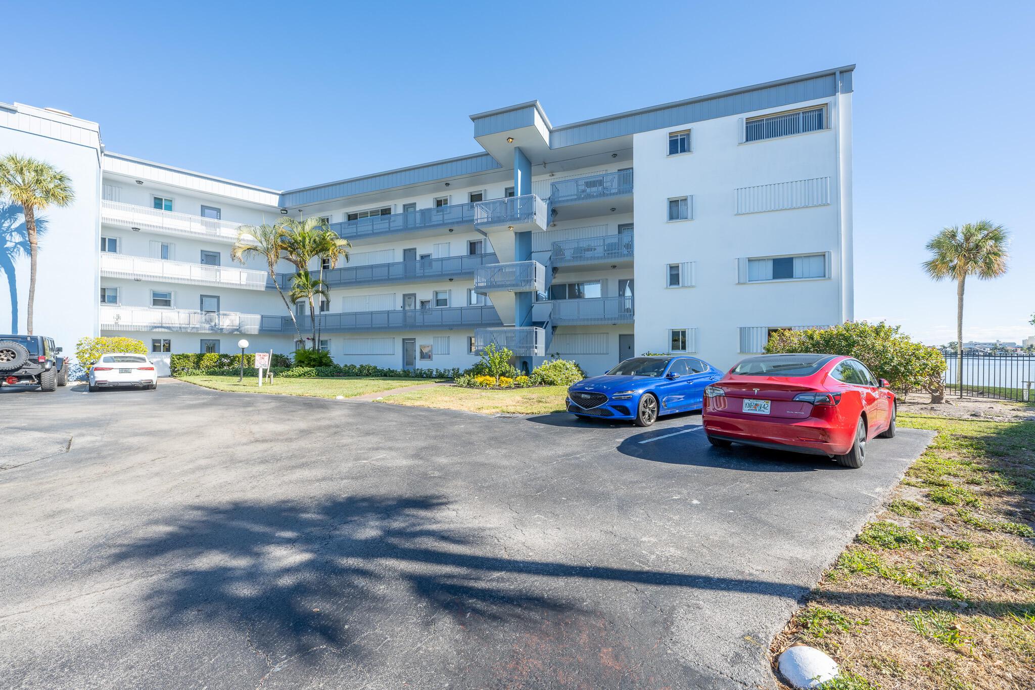 100 Waterway Drive S 407