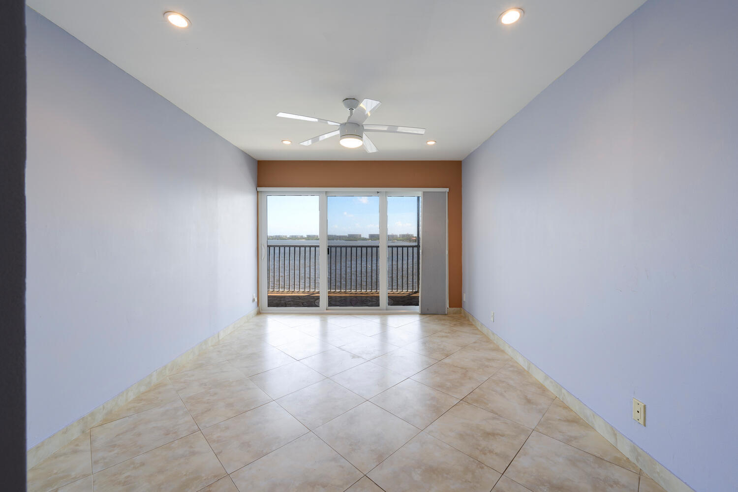 100 Waterway Drive S 407