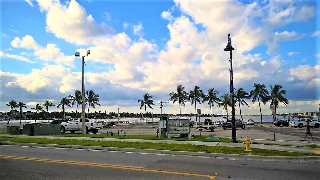 100 Waterway Drive S 407