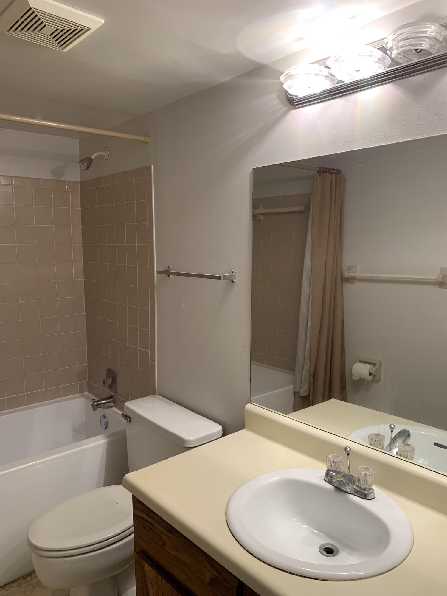 150 Pineview Road I4