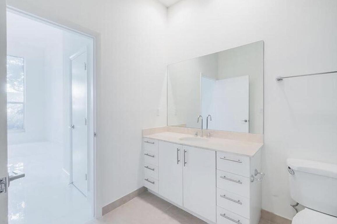 550 Okeechobee Boulevard 120