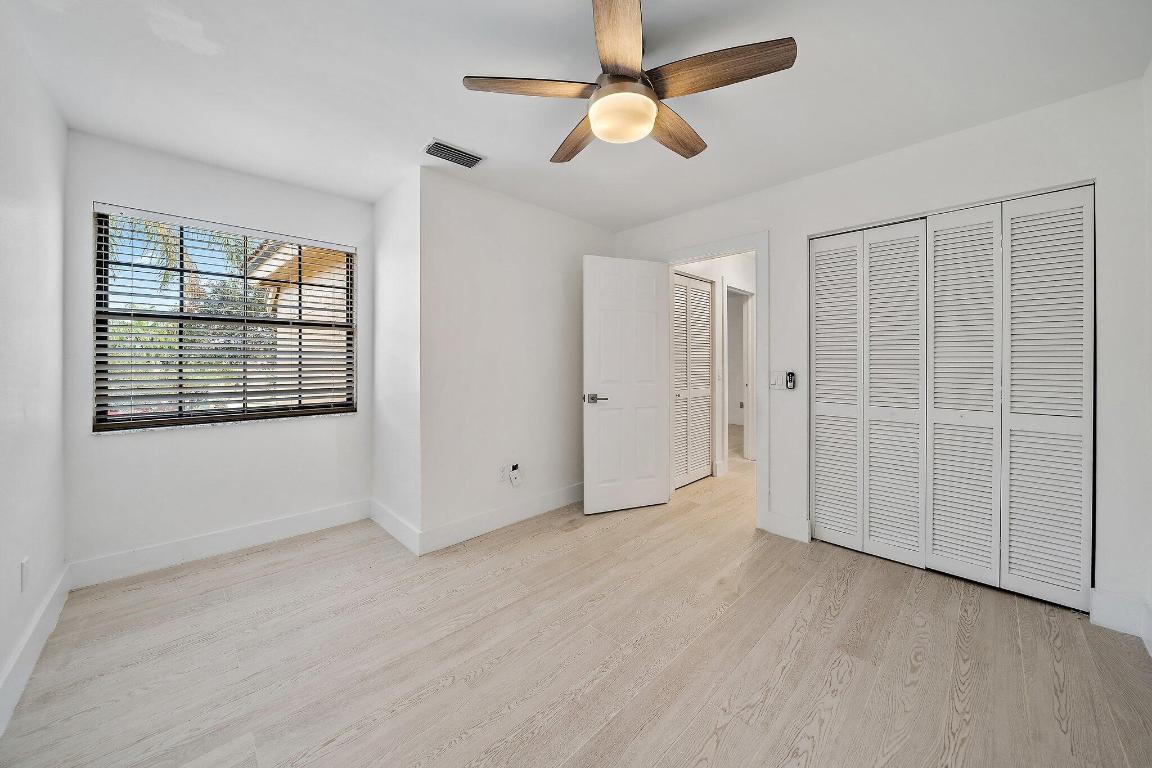 382 Prestwick Circle 2