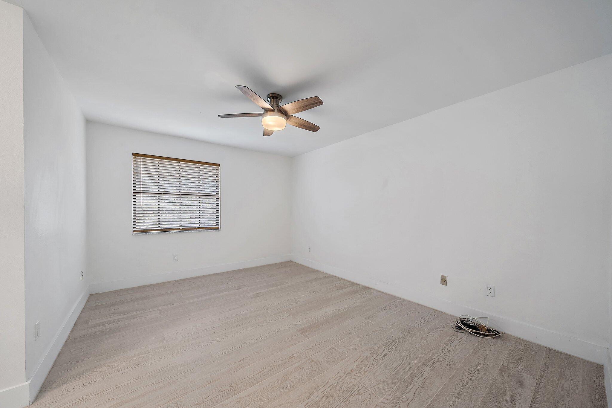382 Prestwick Circle 2