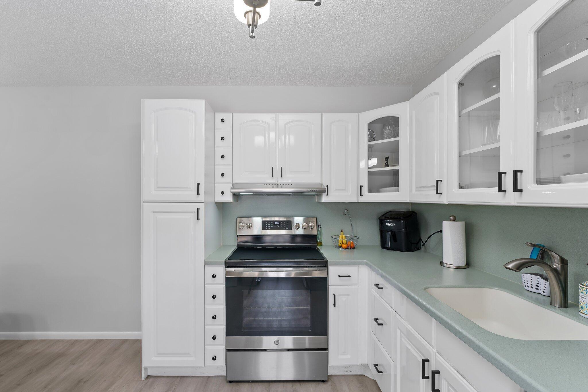 614 6th Terrace