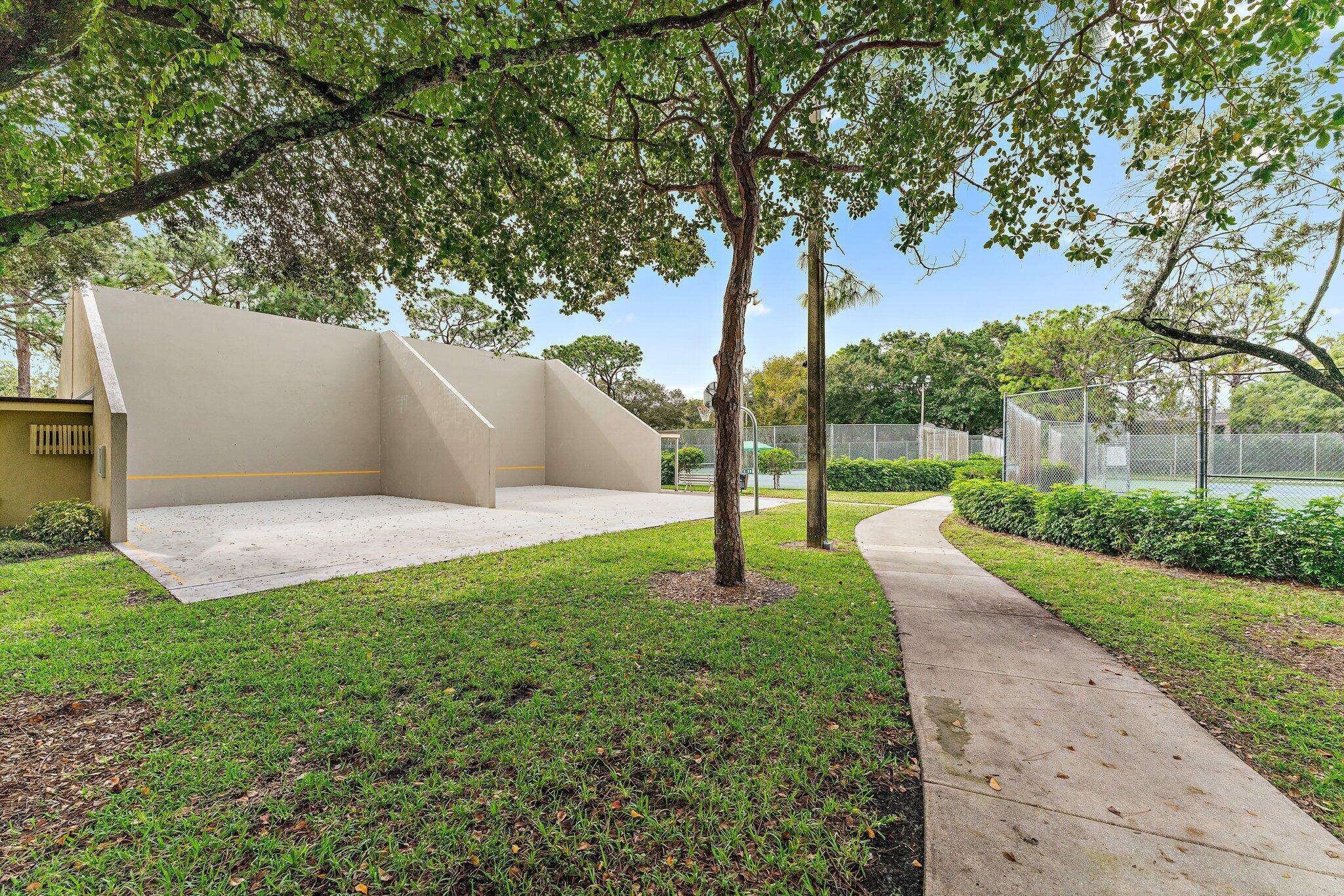614 6th Terrace