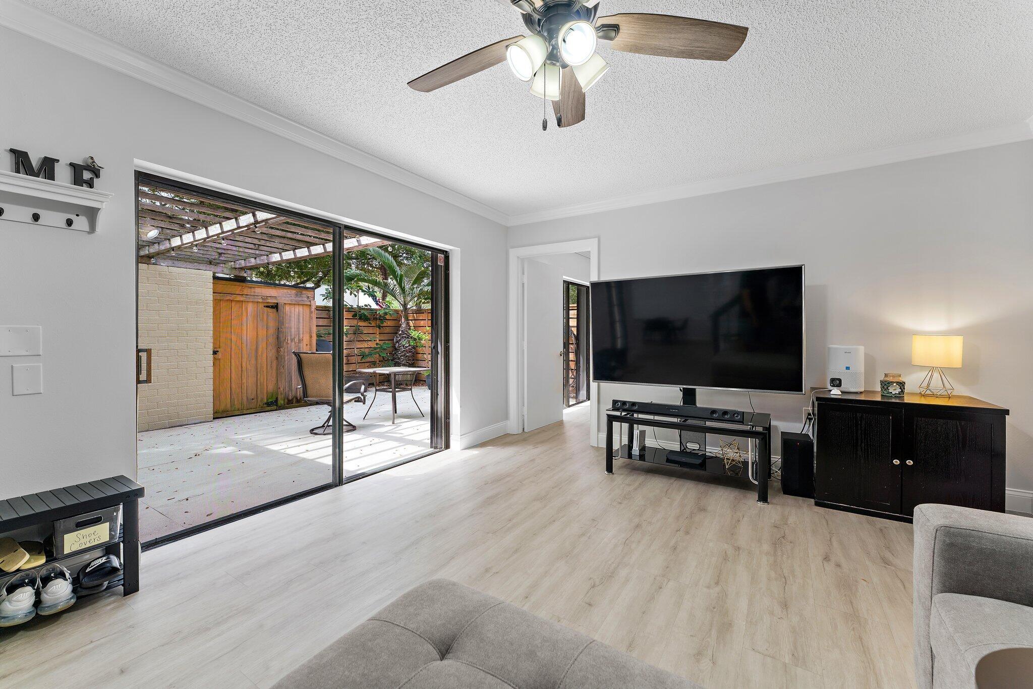 614 6th Terrace