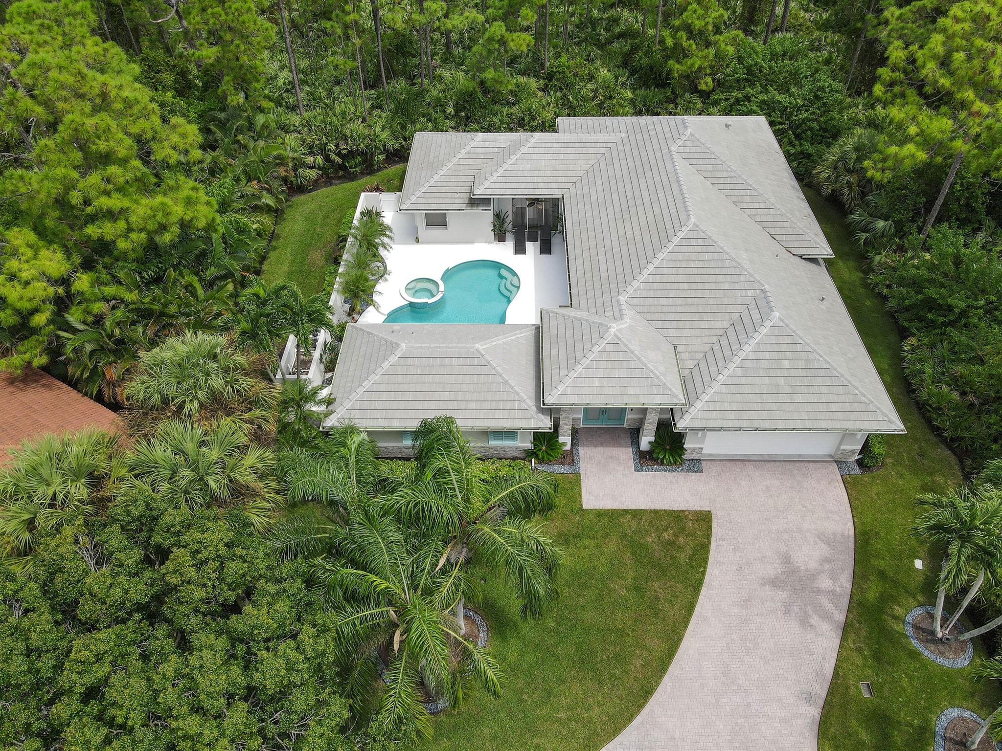 5429 SE Serenoa Terrace