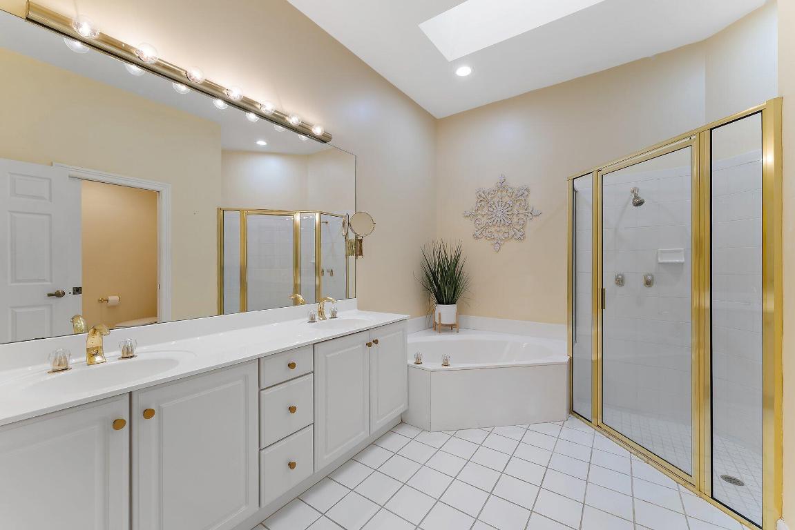 1106 Sand Drift Way A