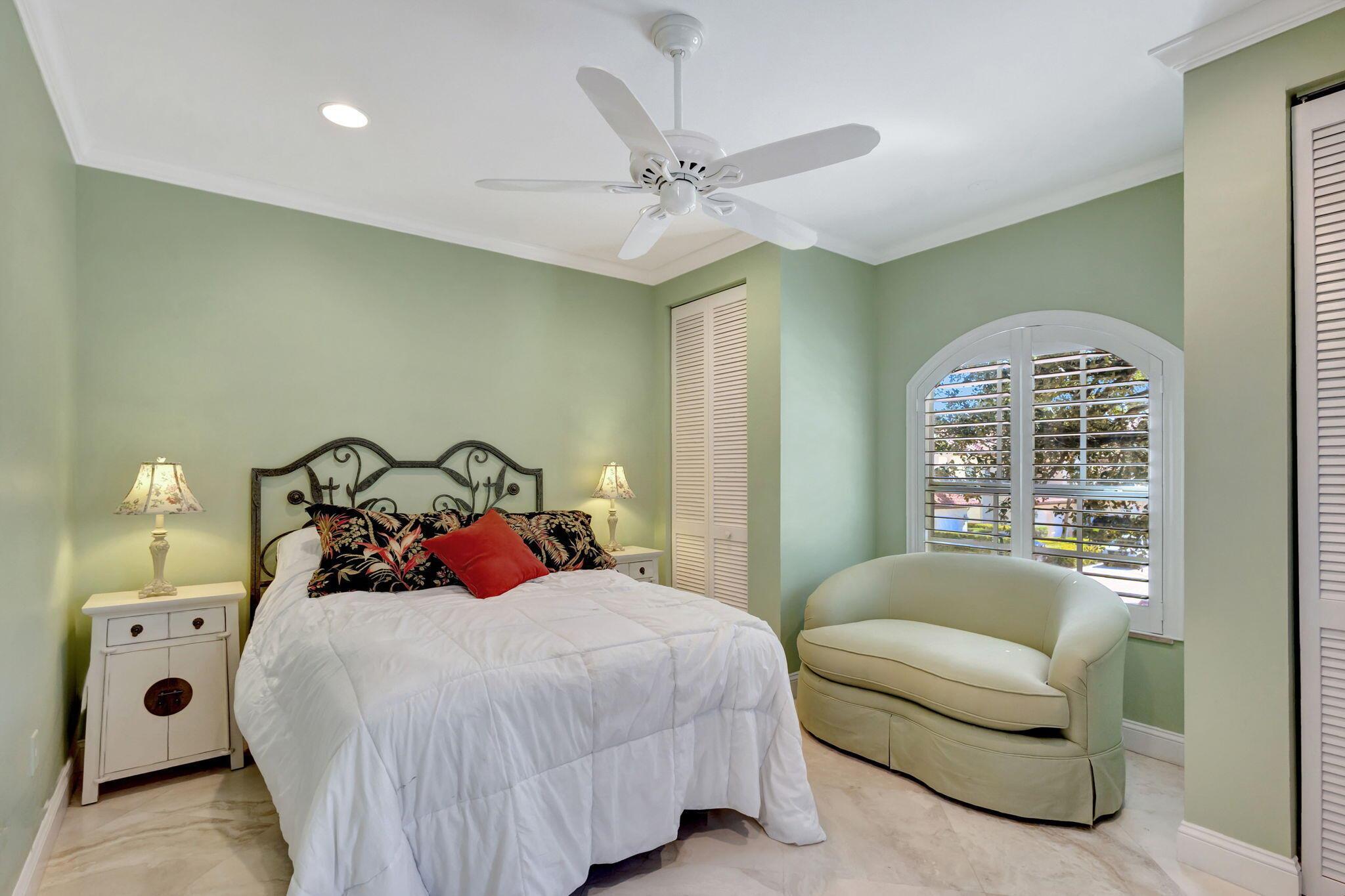 36 Marina Gardens Drive