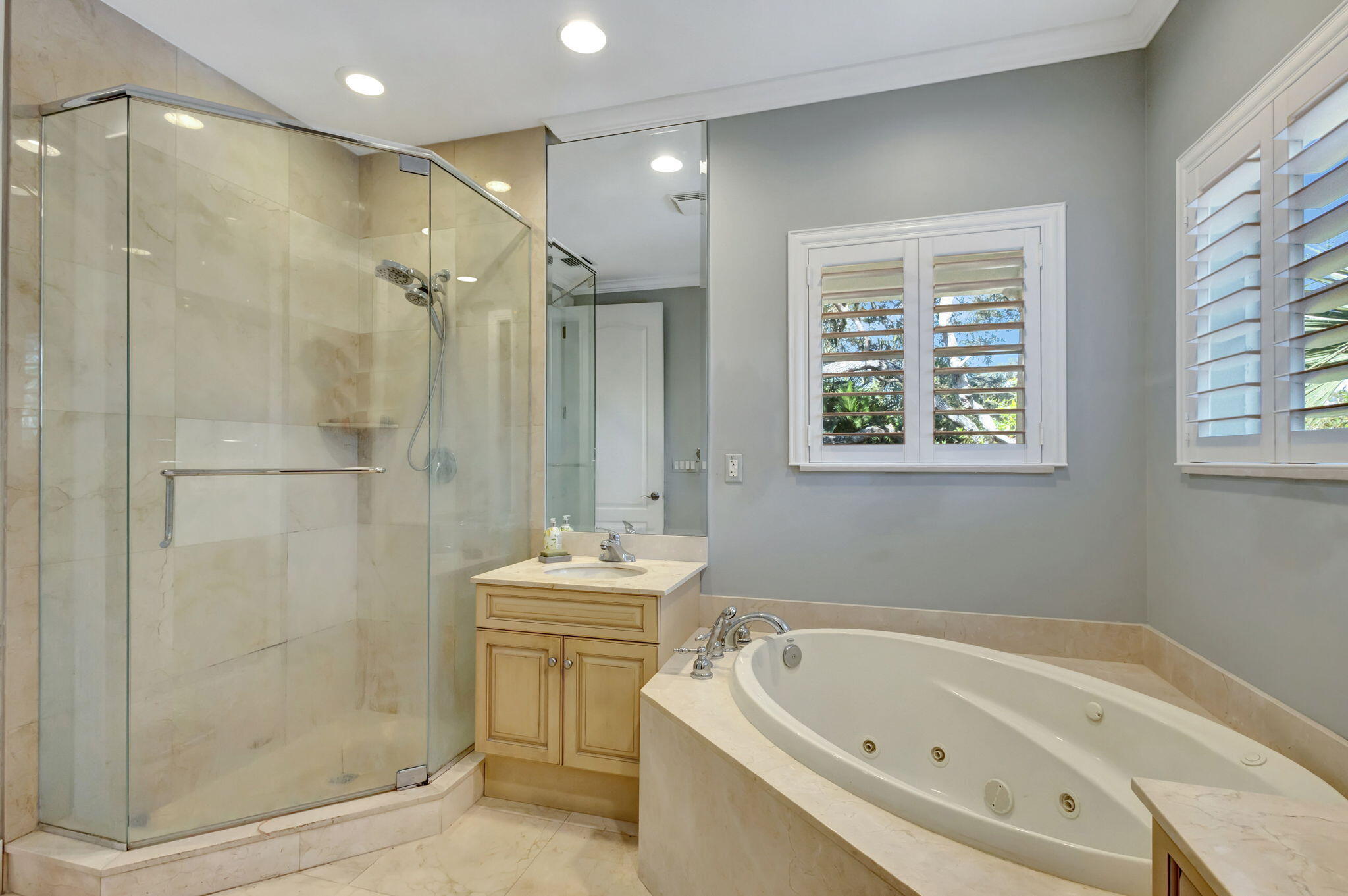 36 Marina Gardens Drive