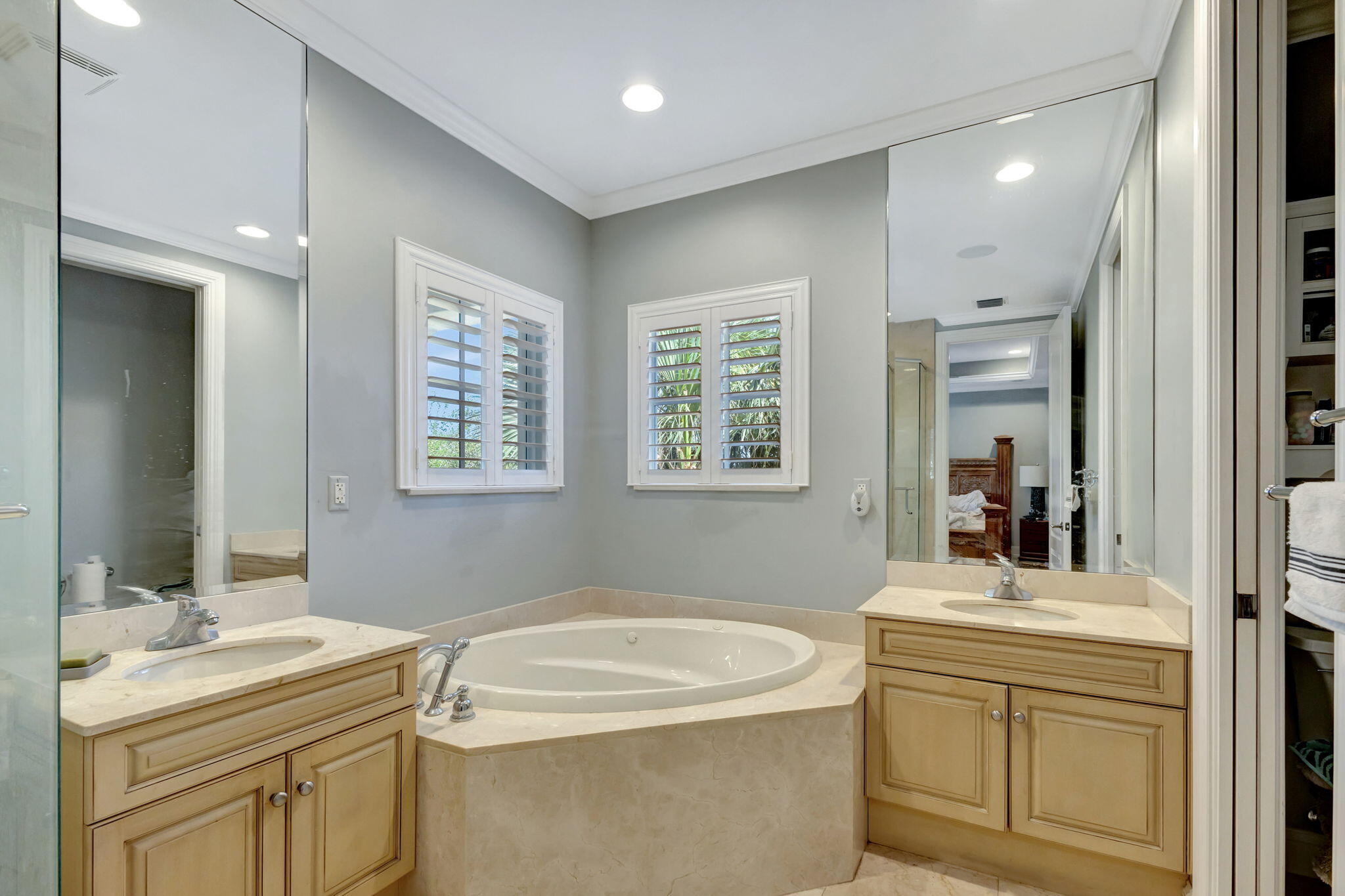 36 Marina Gardens Drive