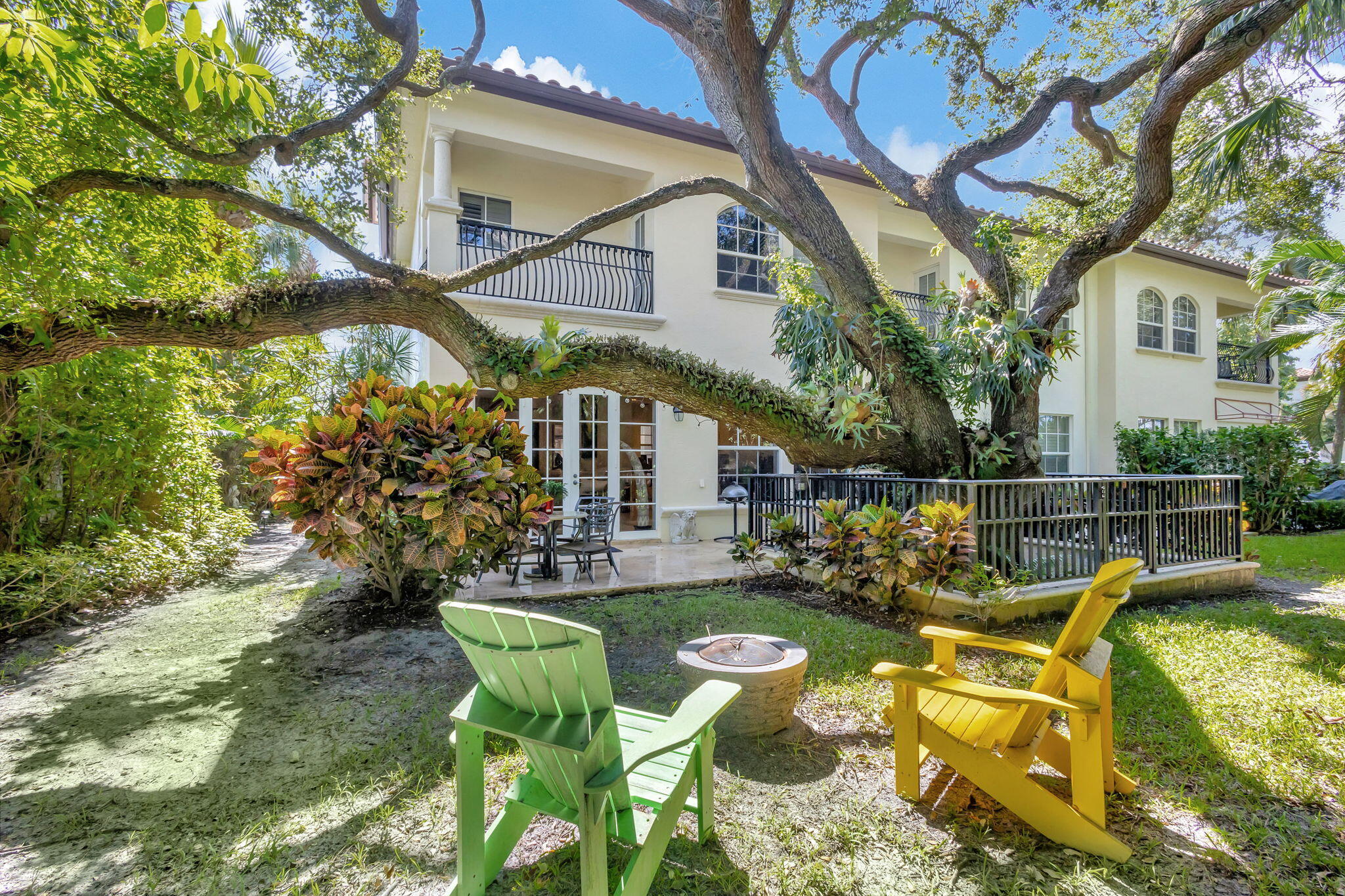 36 Marina Gardens Drive