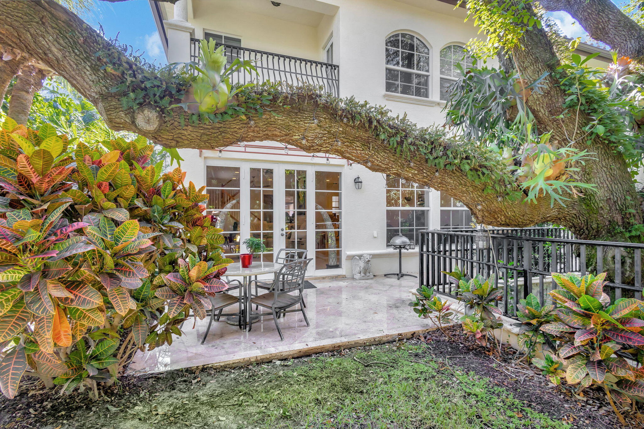 36 Marina Gardens Drive