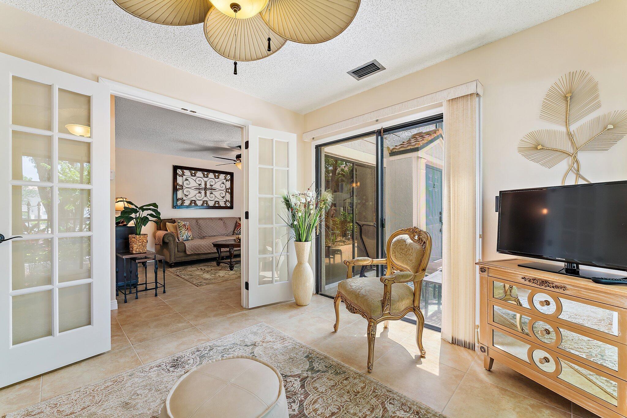 352 Prestwick Circle 2