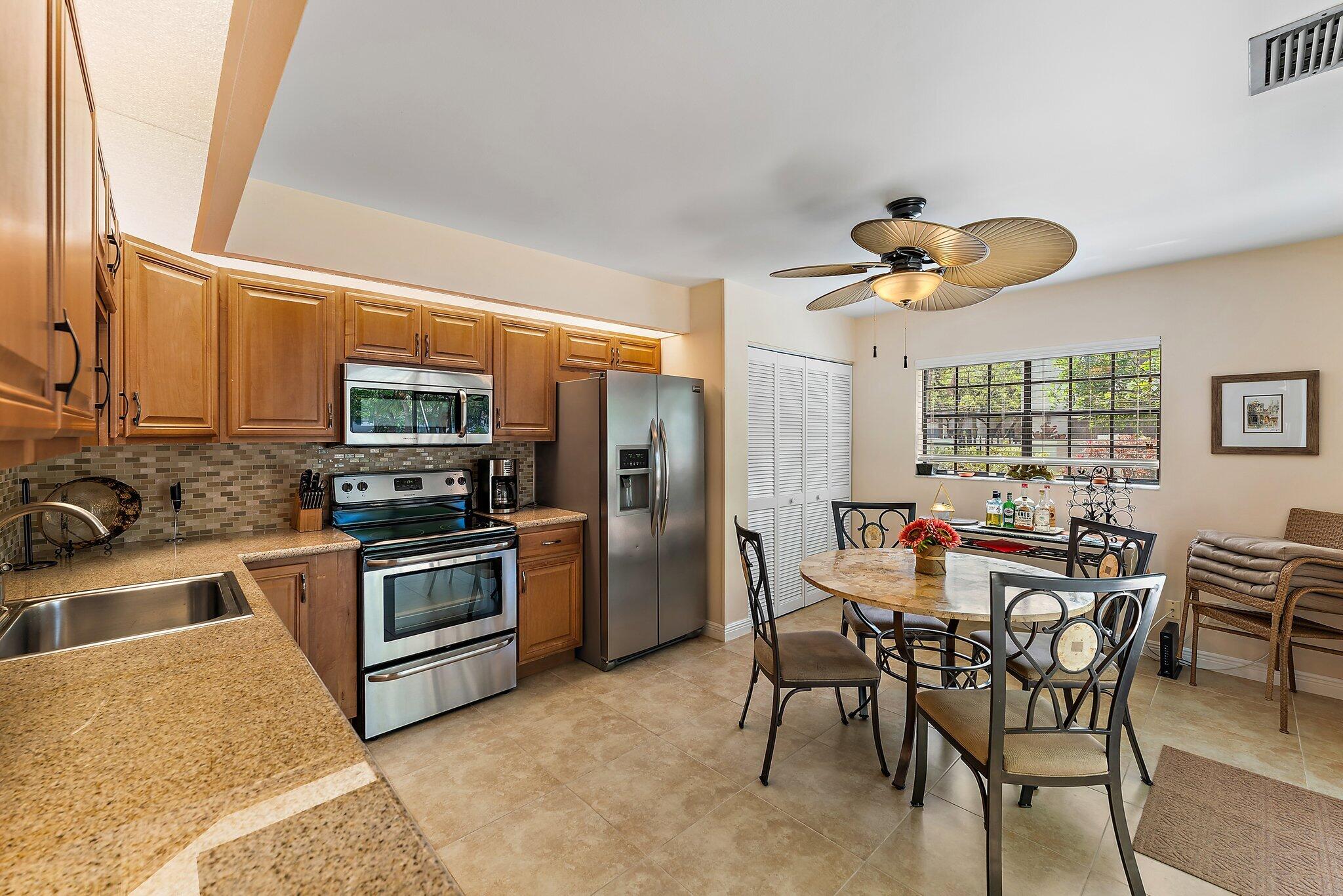 352 Prestwick Circle 2