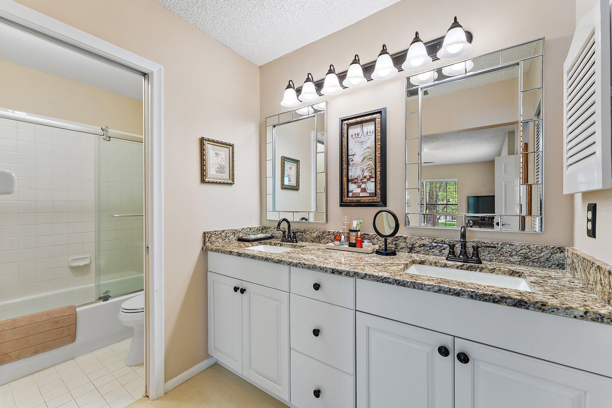 352 Prestwick Circle 2