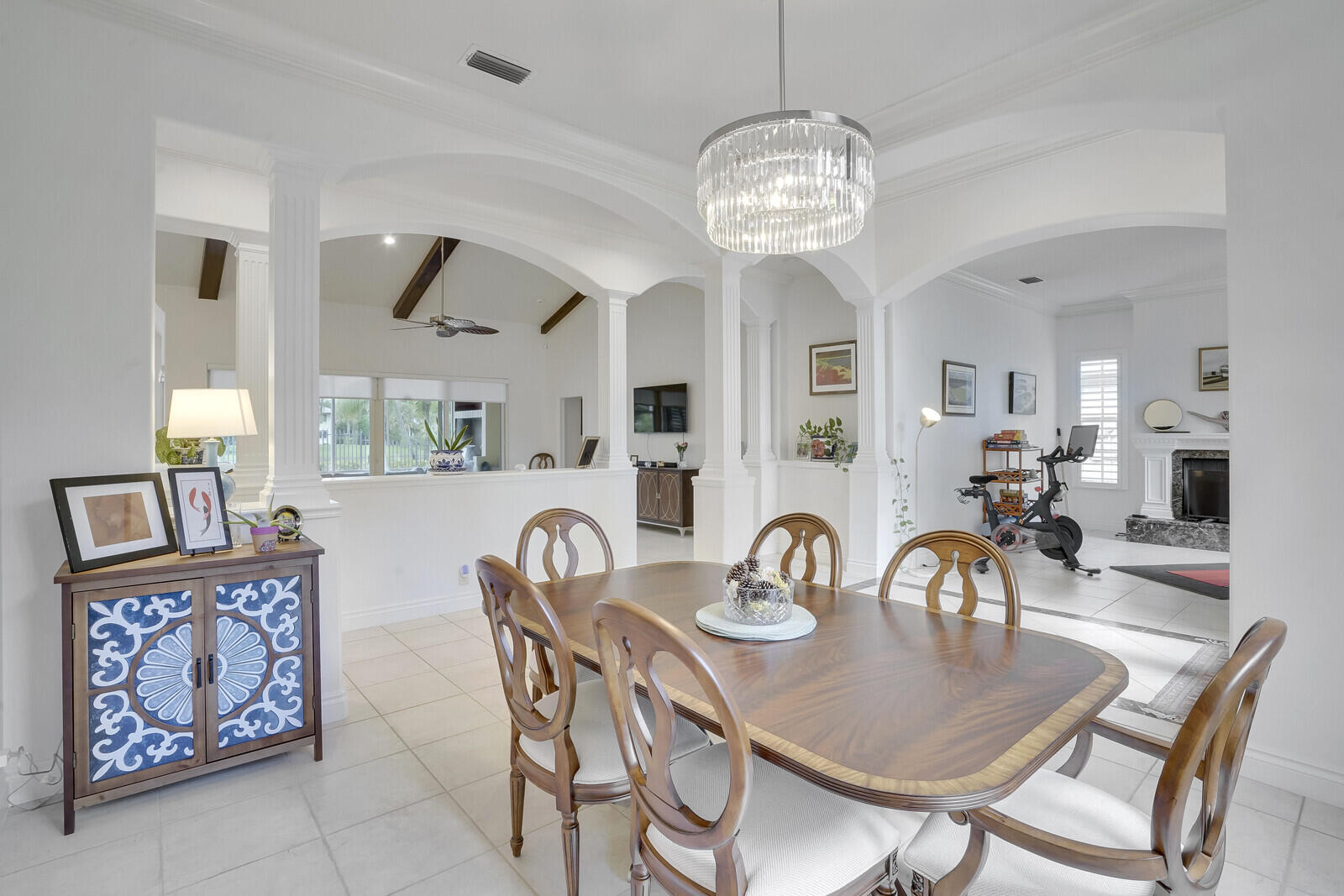 18530 SE Lakeside Drive