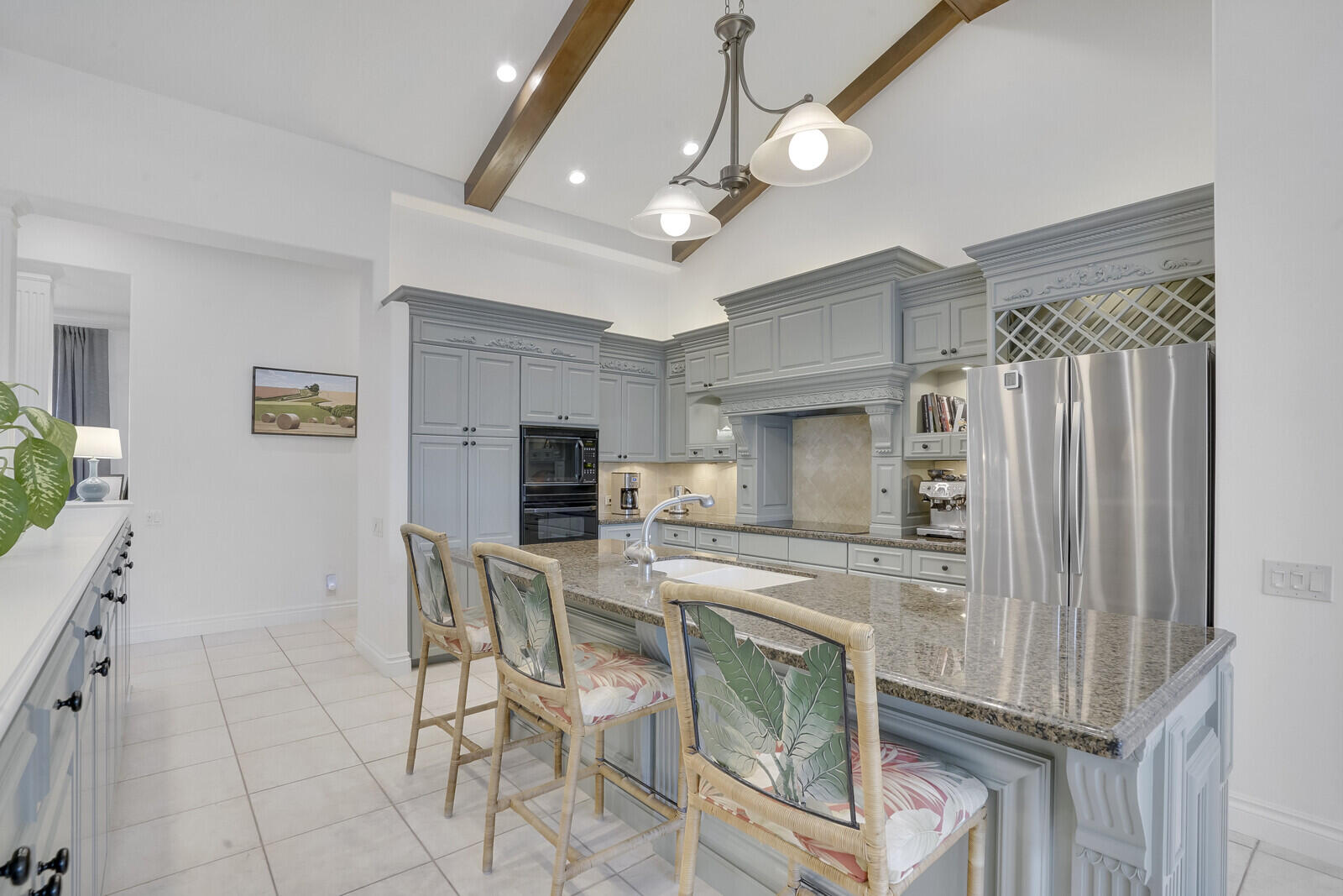 18530 SE Lakeside Drive