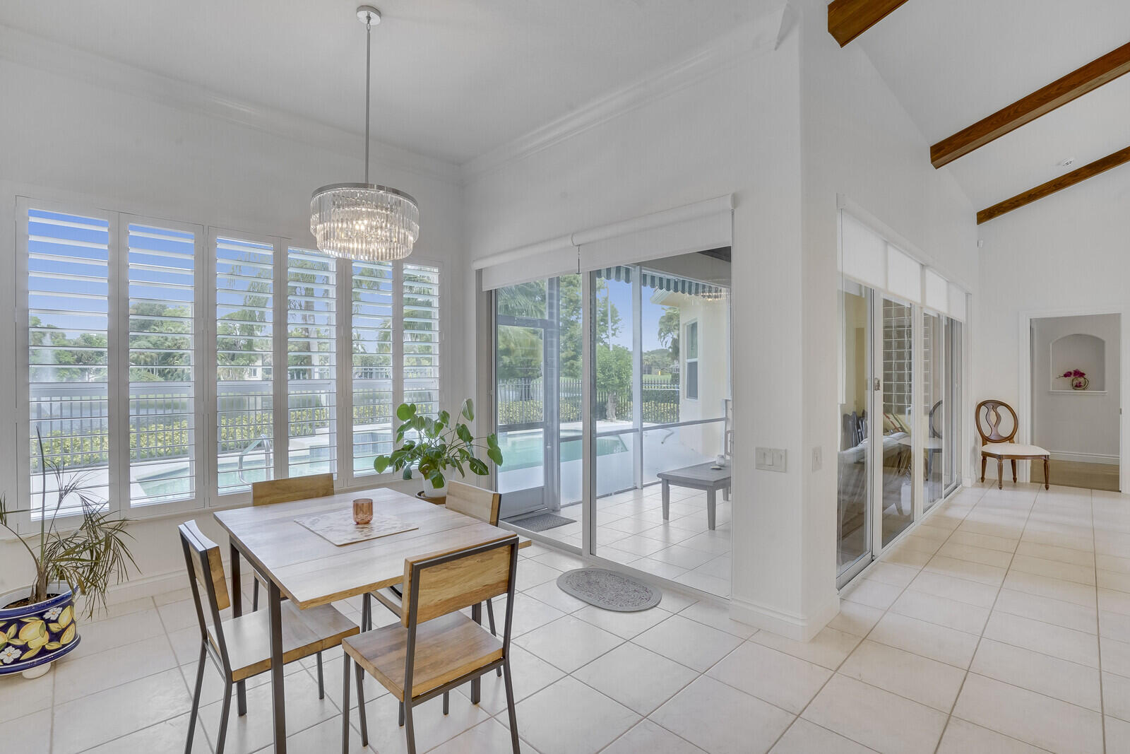 18530 SE Lakeside Drive