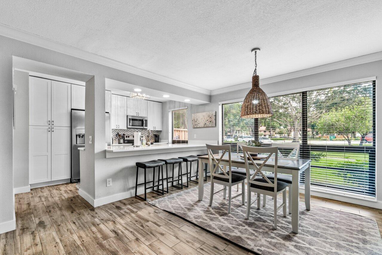 138 Brackenwood Road