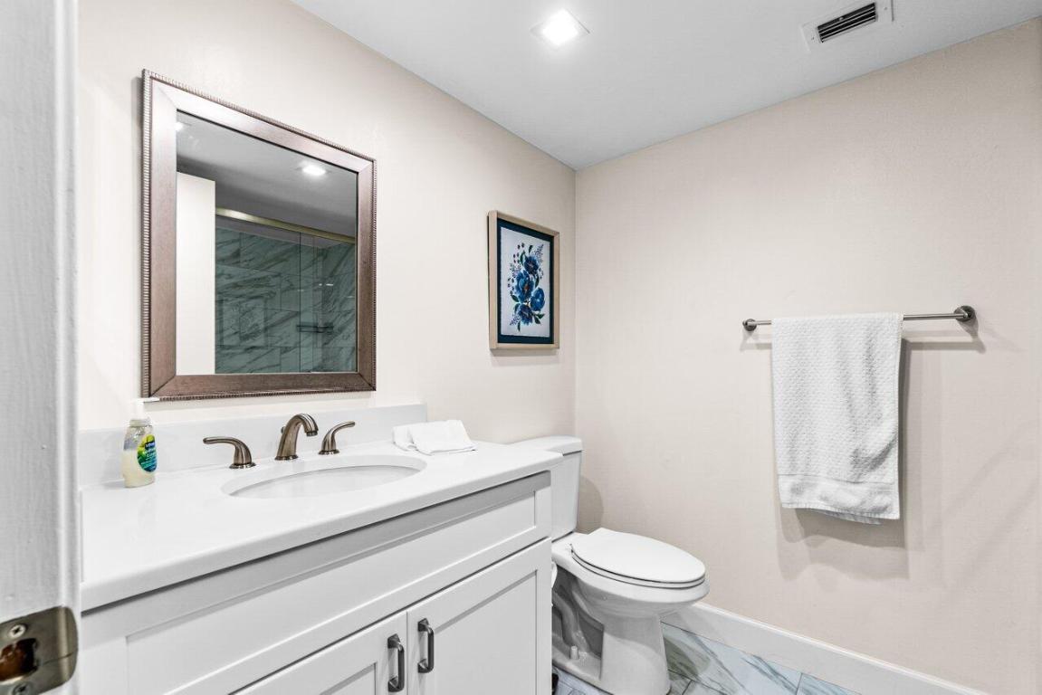 138 Brackenwood Road