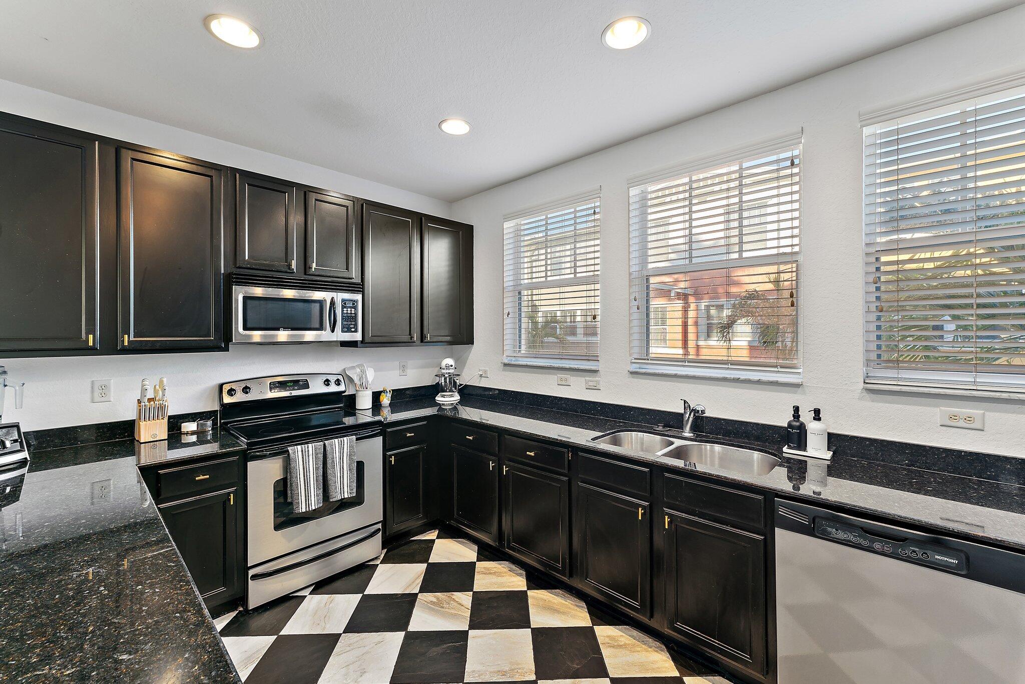 430 Amador Lane 2