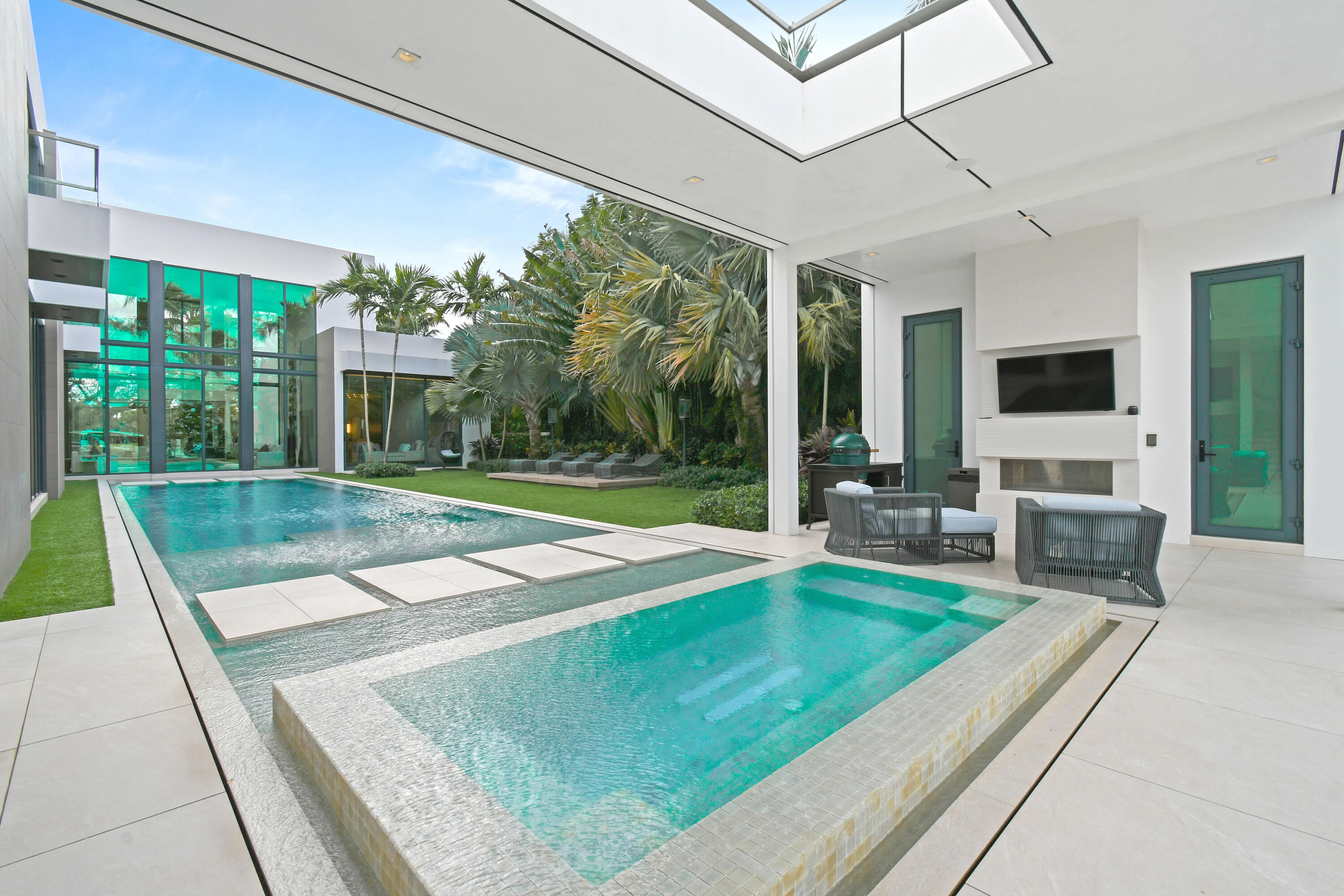 160 Spyglass Lane
