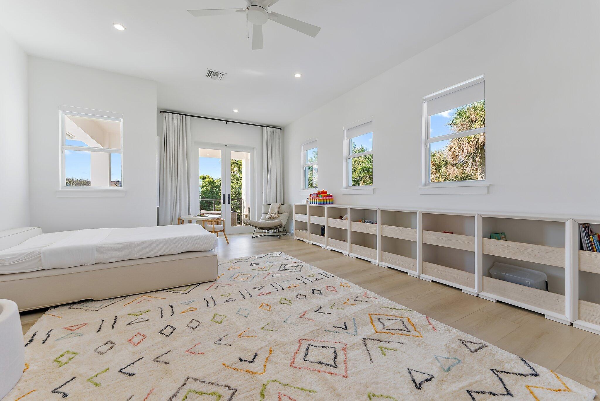 11701 Lake Shore Place